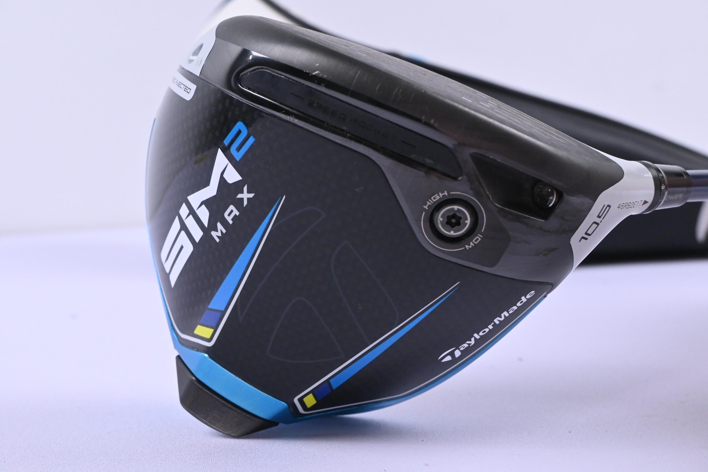 Taylormade SIM2 Max Driver / 10.5 Degree / Regular Flex Ventus Blue 5 Shaft