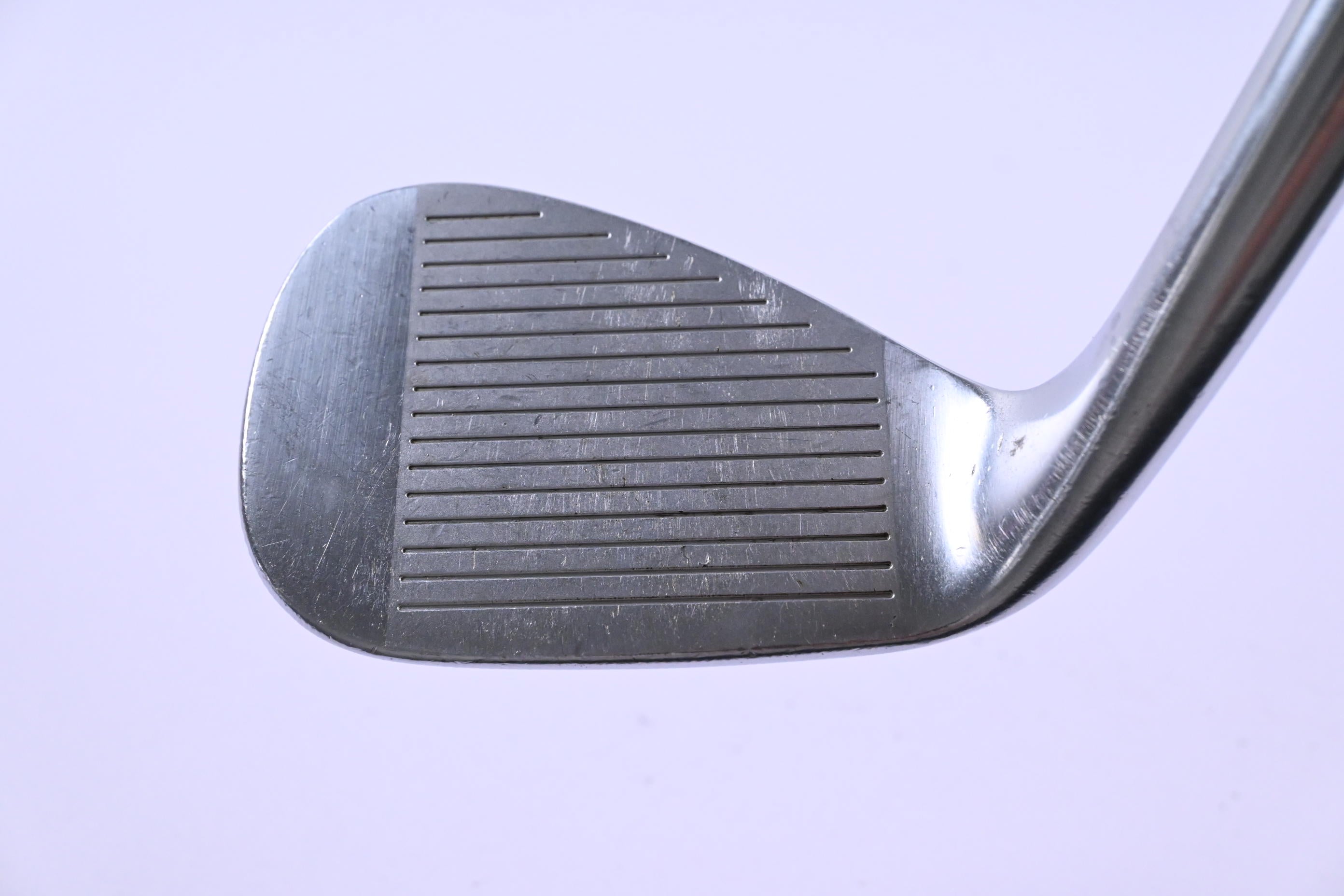 Taylormade Milled Grind Gap Wedge / 52 Degree / Wedge Flex Dynamic Gold Shaft