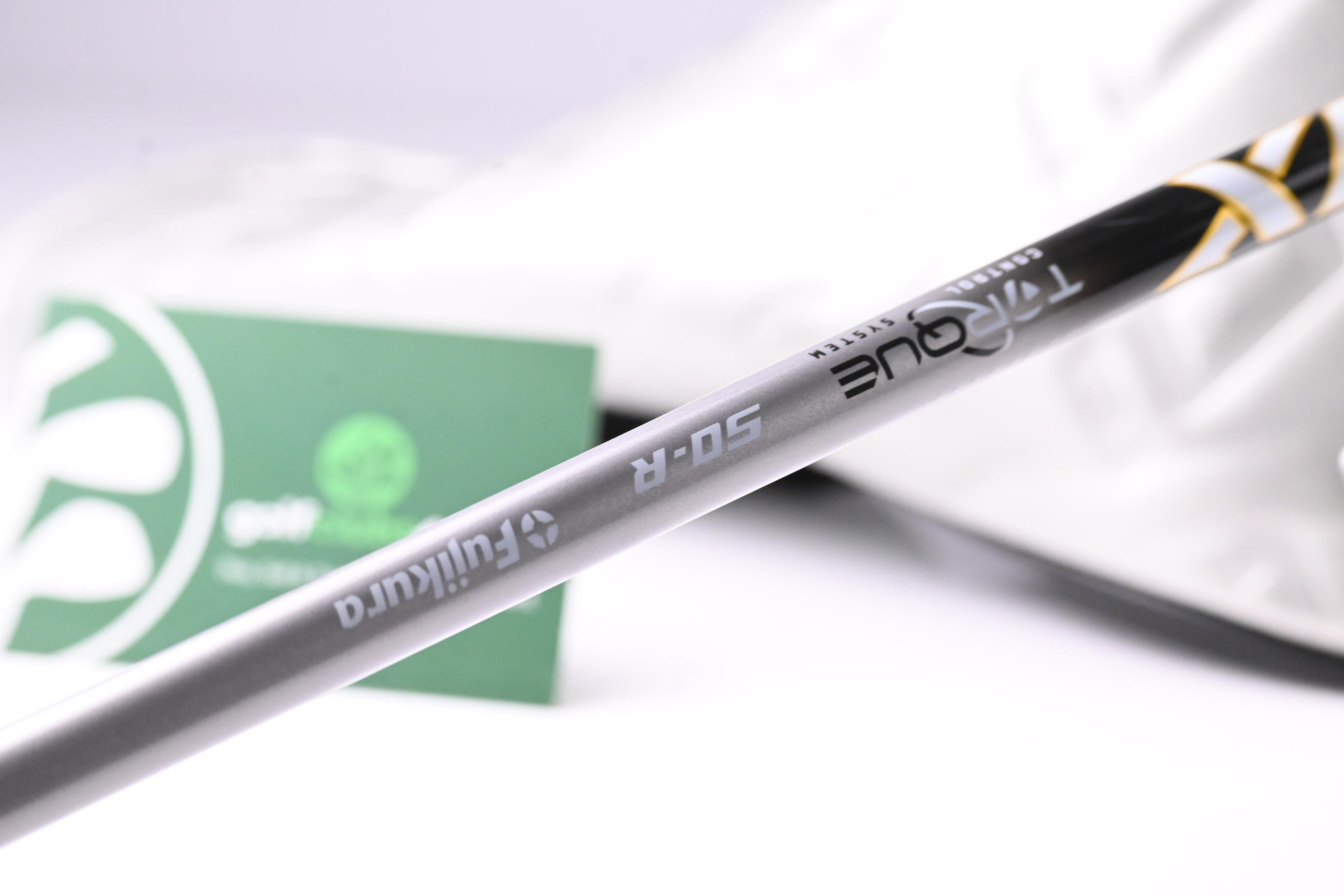 Taylormade Qi35 Driver / 10.5 Degree / Regular Flex Fujikura Speeder NX TCS 50