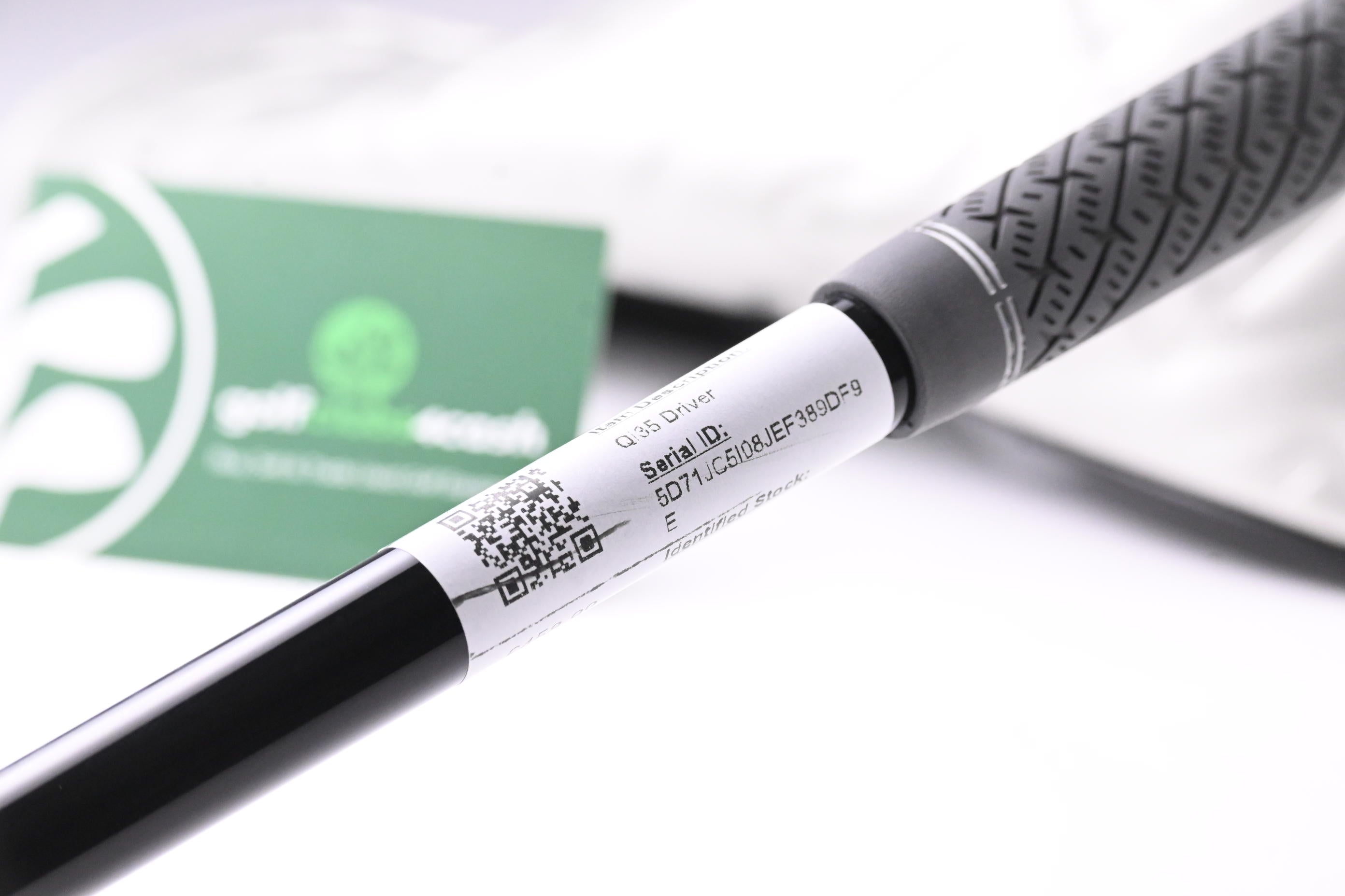 Taylormade Qi35 Driver / 10.5 Degree / Regular Flex Fujikura Speeder NX TCS 50