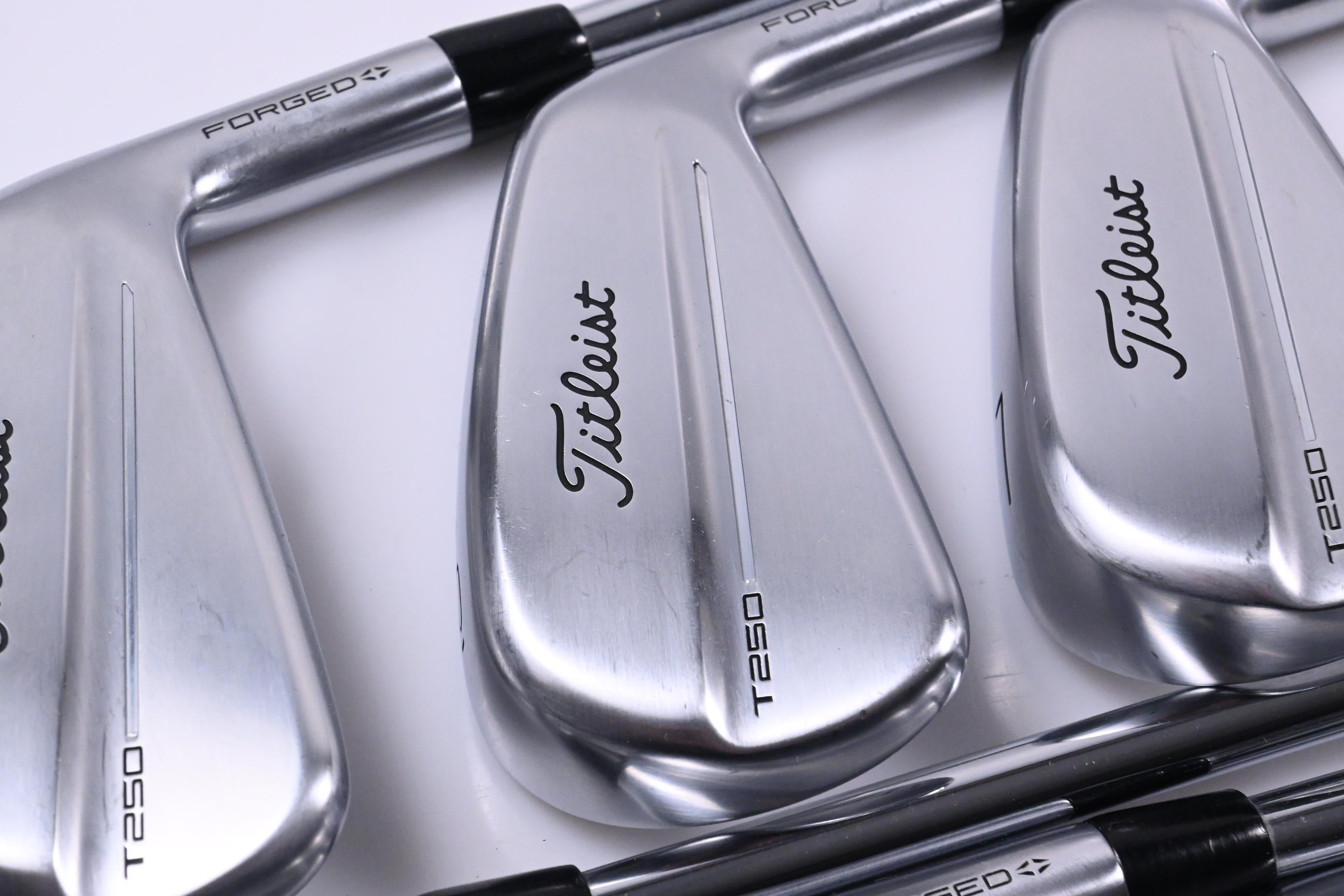 Titleist T250 2025 Irons / 5-PW+48° / Stiff Flex AMT Silver Shafts