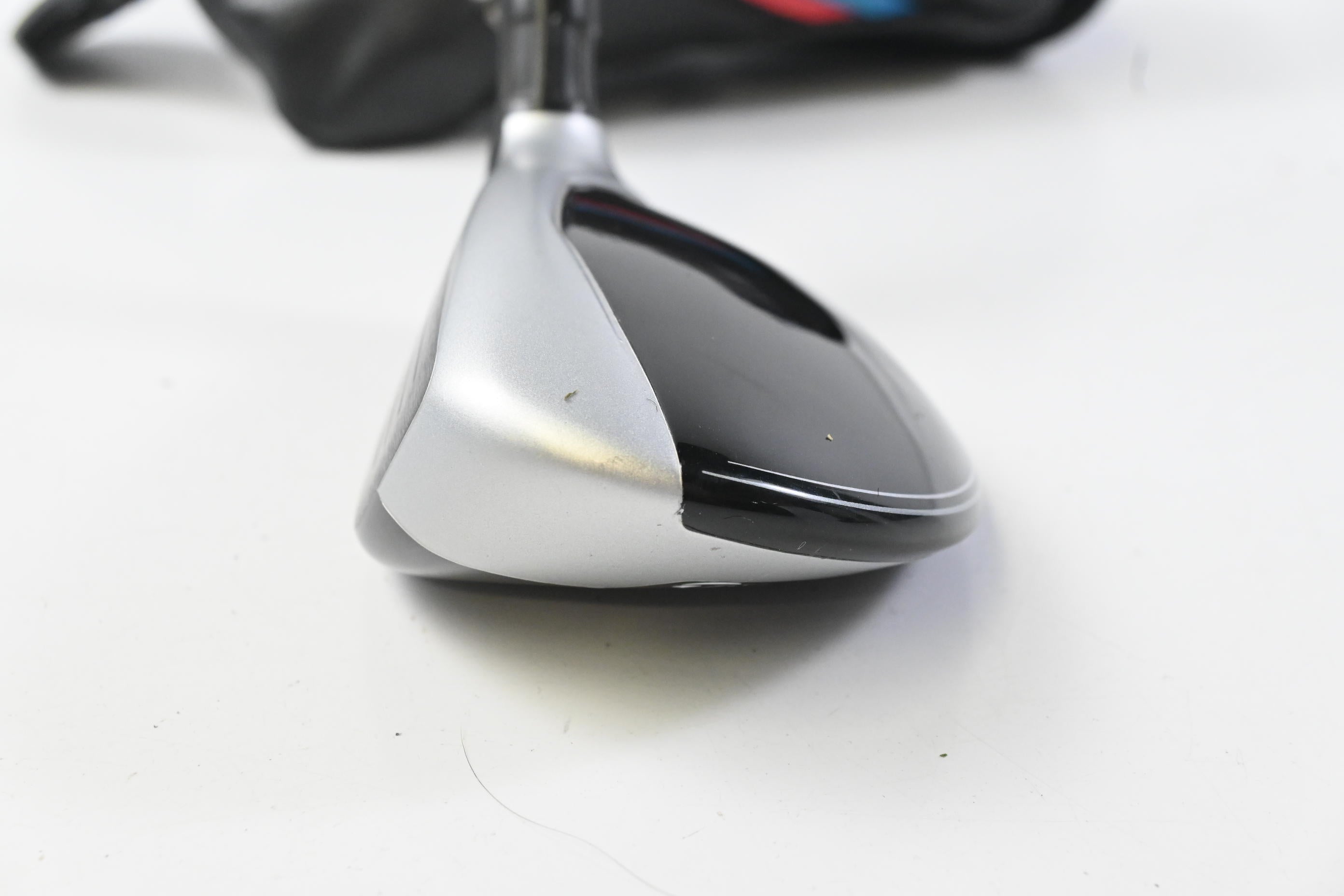 Left Hand Taylormade M4 #4 Hybrid / 22 Degree / Stiff Flex Fujikura Atmos Red 7