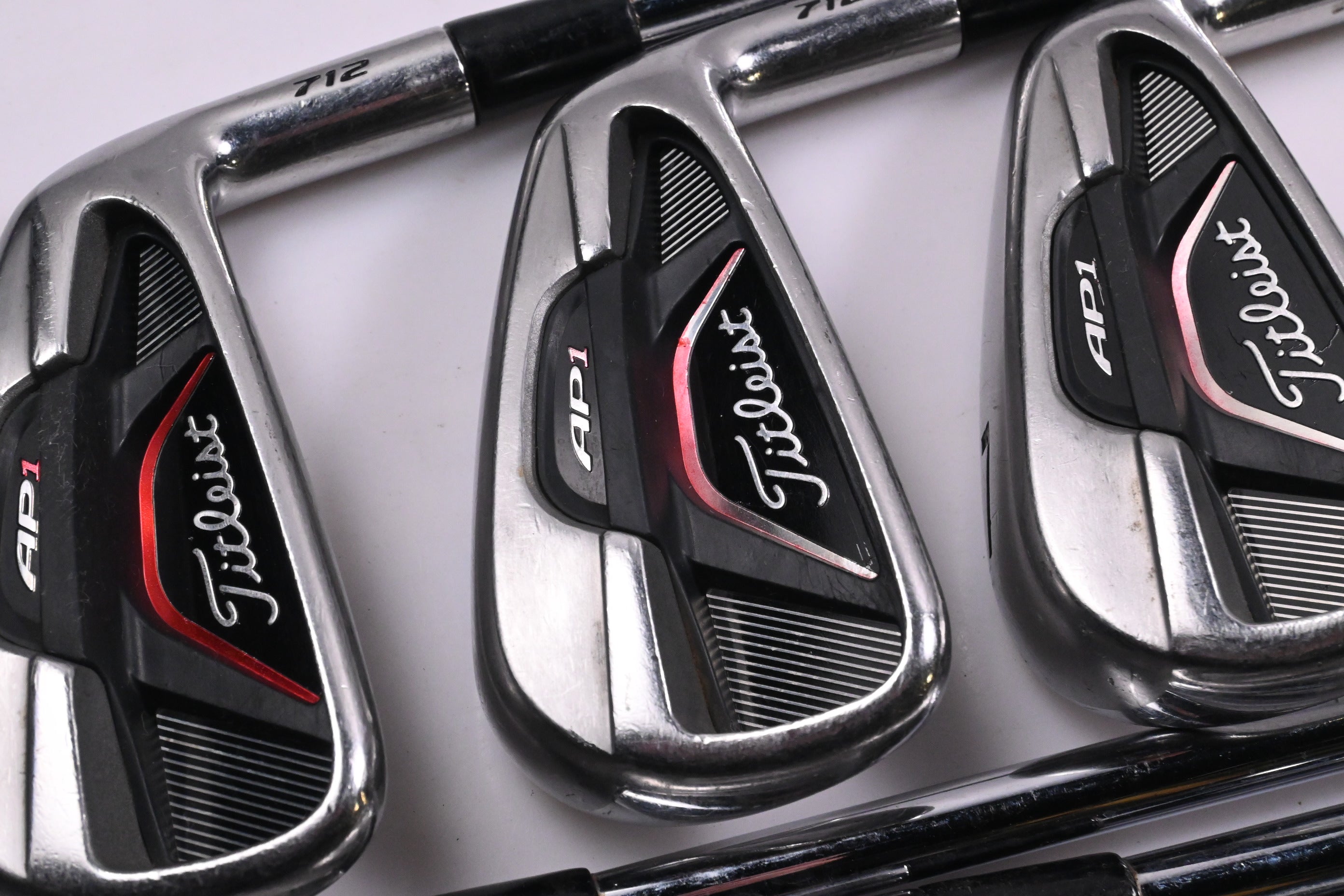 Titleist 712 AP1 Irons / 5-PW+GW / Regular Flex Dynalite Gold XP R300 Shafts