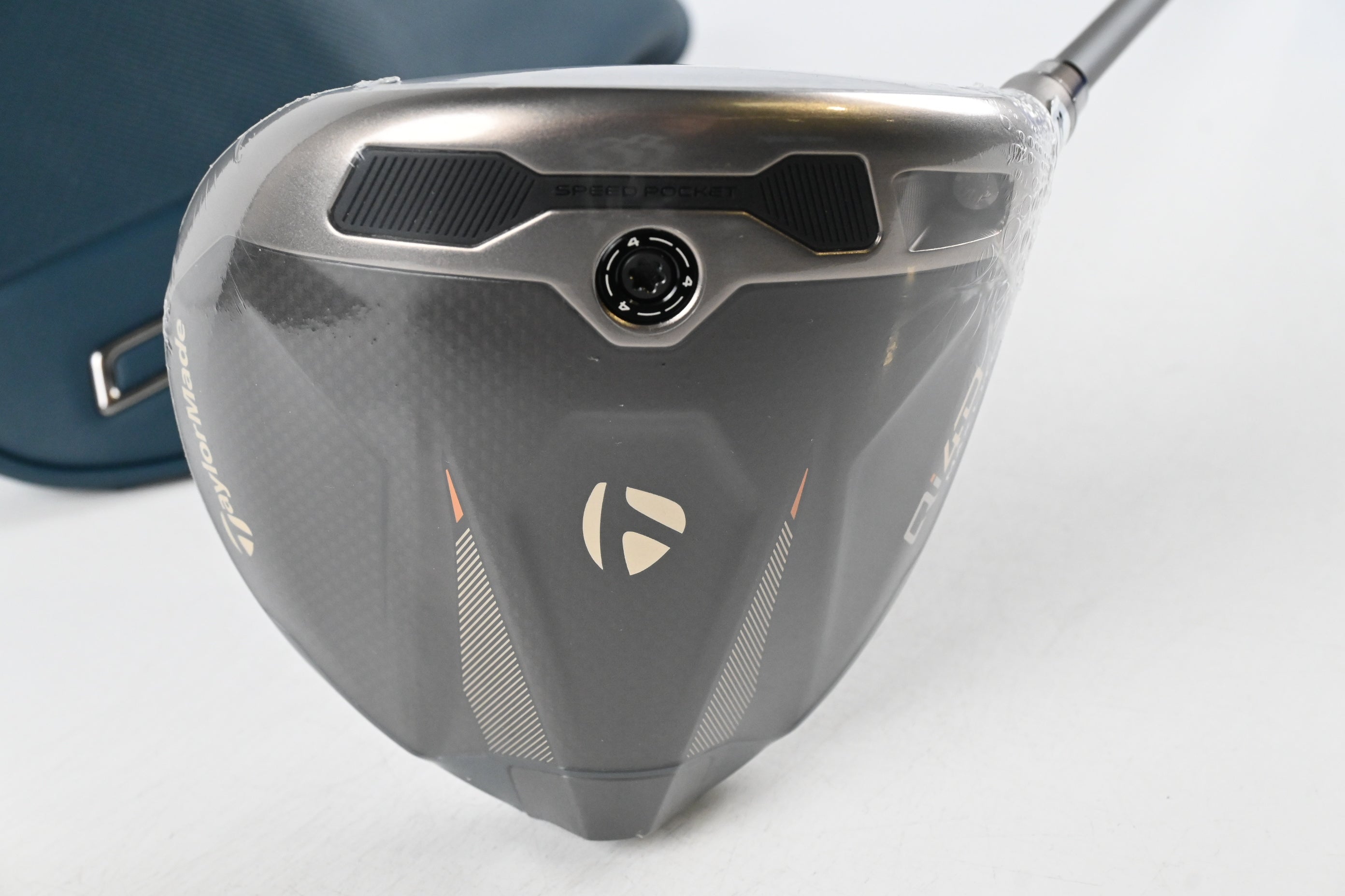 Taylormade Qi4D Max Lite Driver / 12 Degree / Regular Flex Reax Blue 40 Shaft