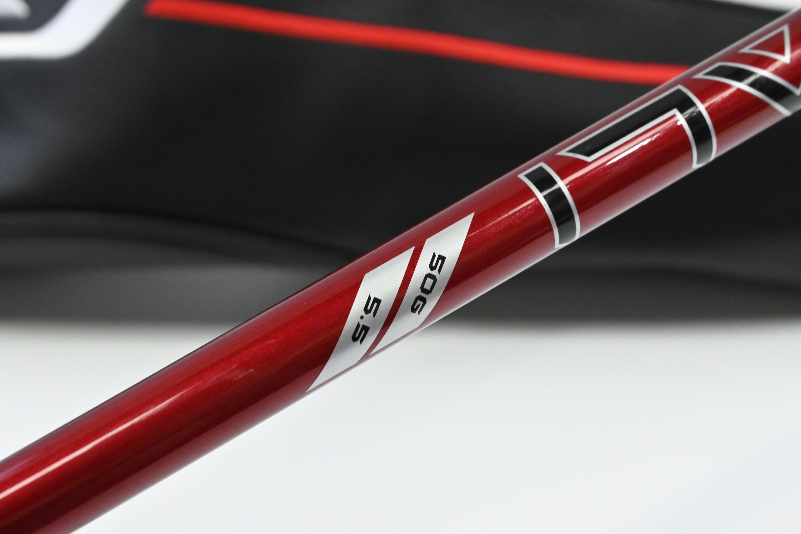Titleist GT2 Driver / 11 Degree / Regular Flex Denali Red 50 Shaft