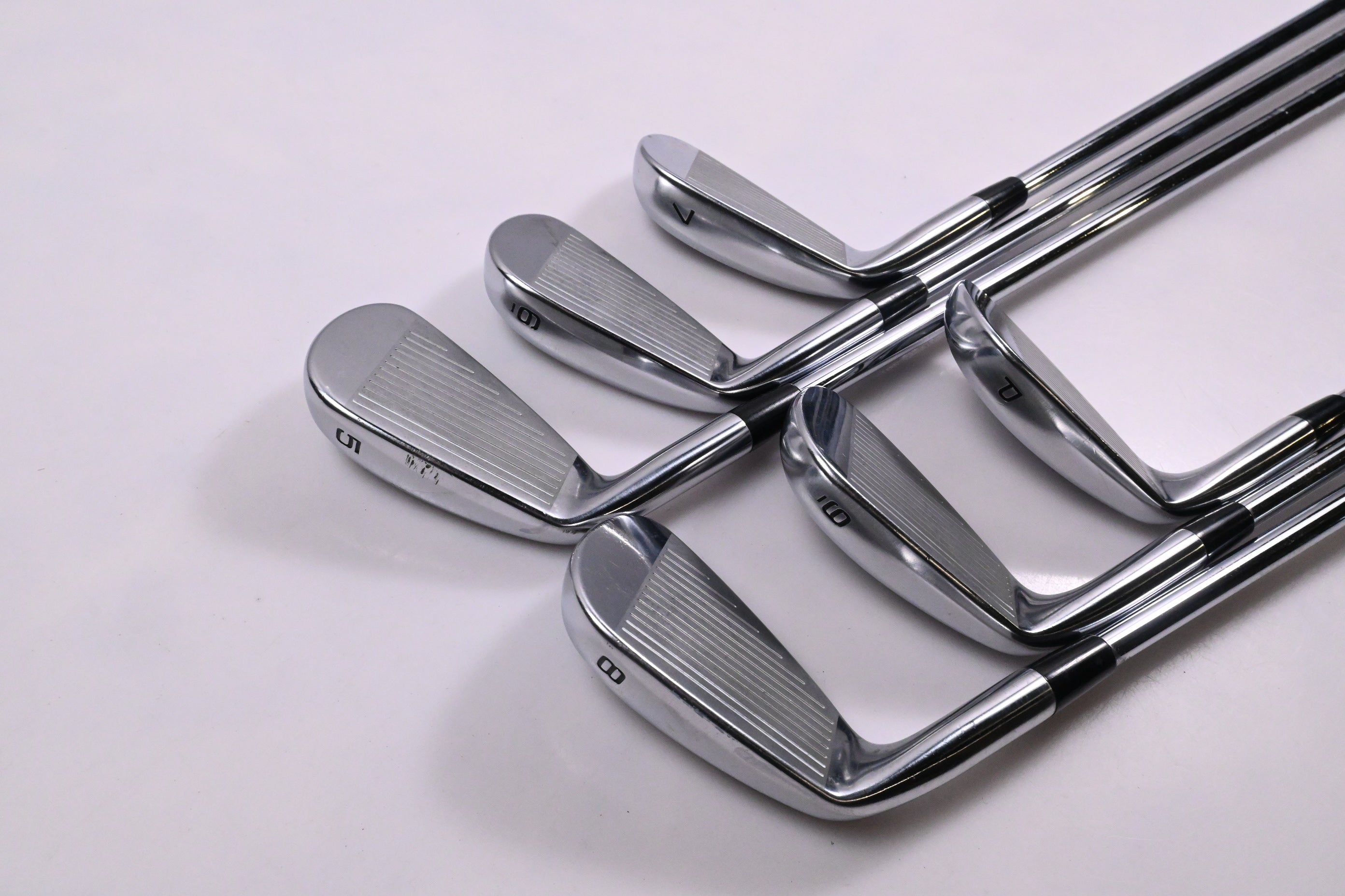 Mizuno JPX 800 Irons / 5-PW / Regular Flex Dynalite Gold XP R300 Shaft