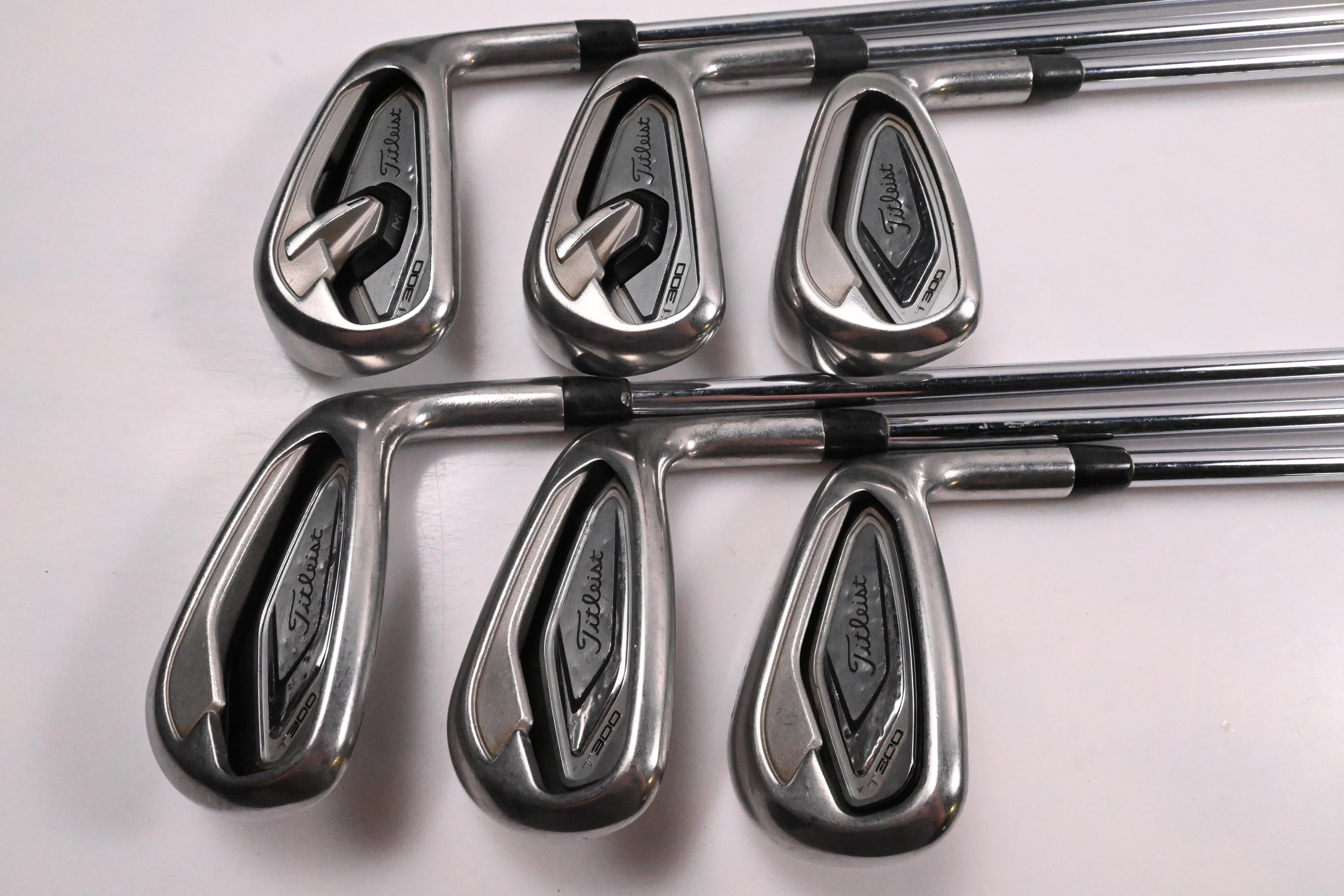 Titleist T300 2019 Irons / 6-PW+GW / Regular Flex True Temper AMT Red R300