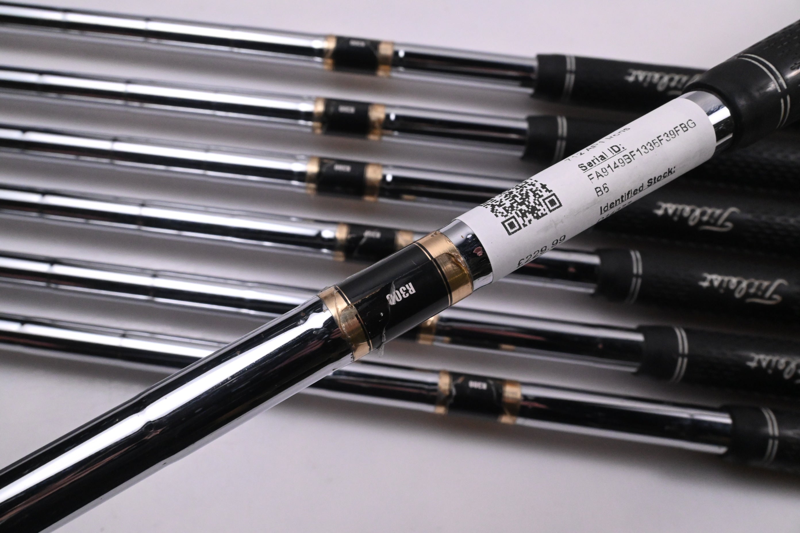 Titleist 712 AP1 Irons / 5-PW+GW / Regular Flex Dynalite Gold XP R300 Shafts