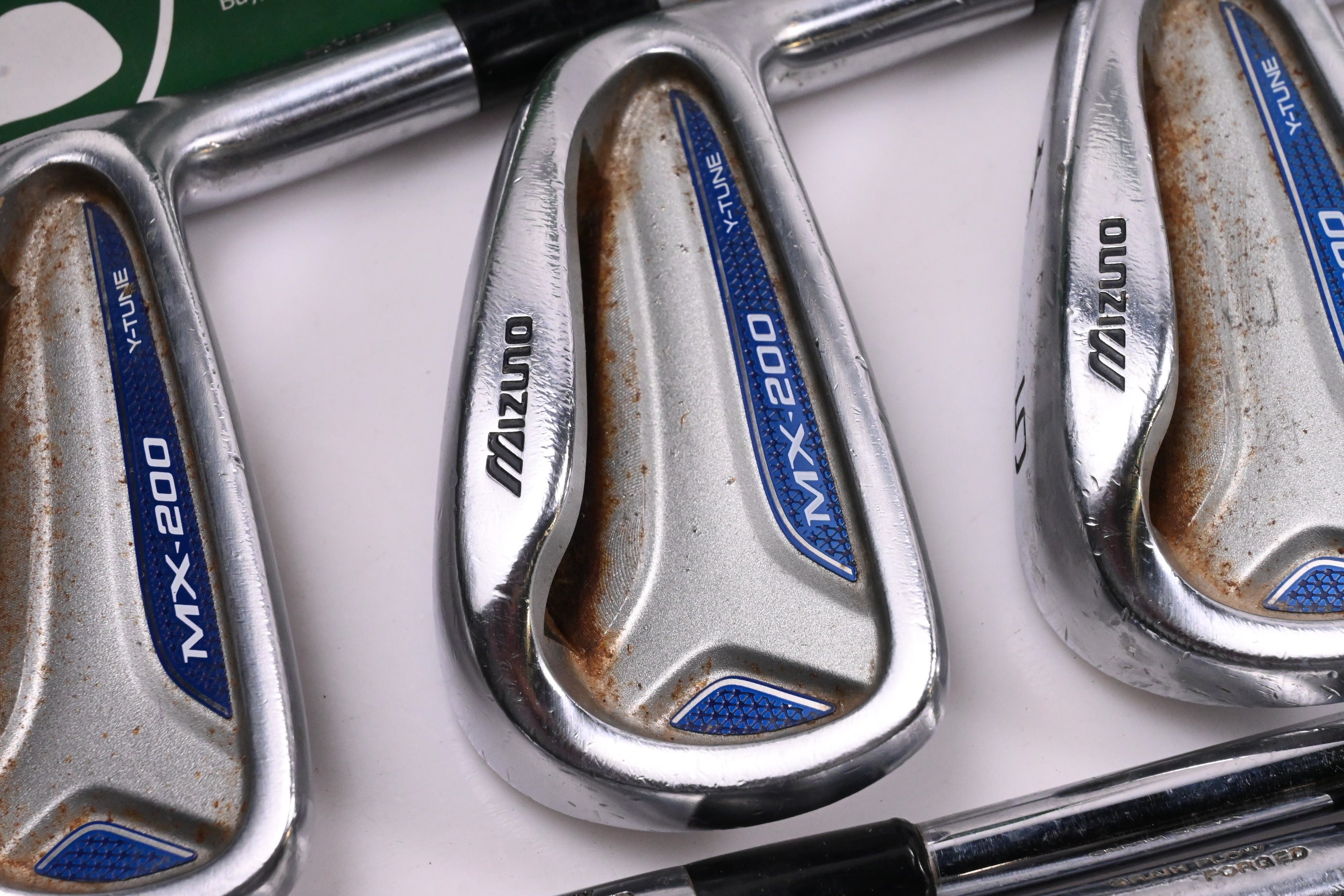 Mizuno MX-200 Irons / 3-PW / Regular Flex Dynalite Gold XP R300 Shafts