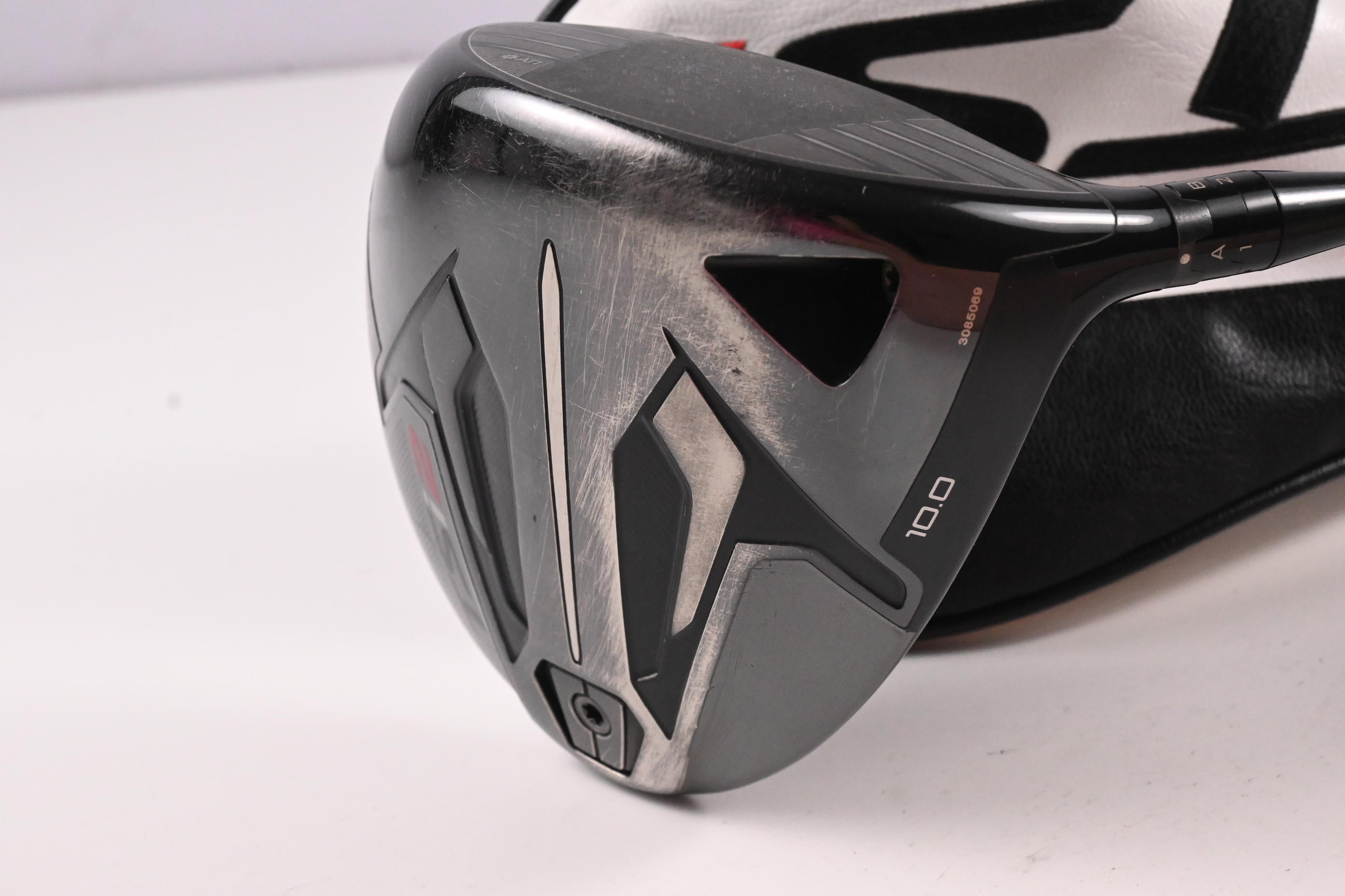Titleist TSi2 Driver / 10 Degree / Regular Flex Fujikura Vista Pro 55 Shaft