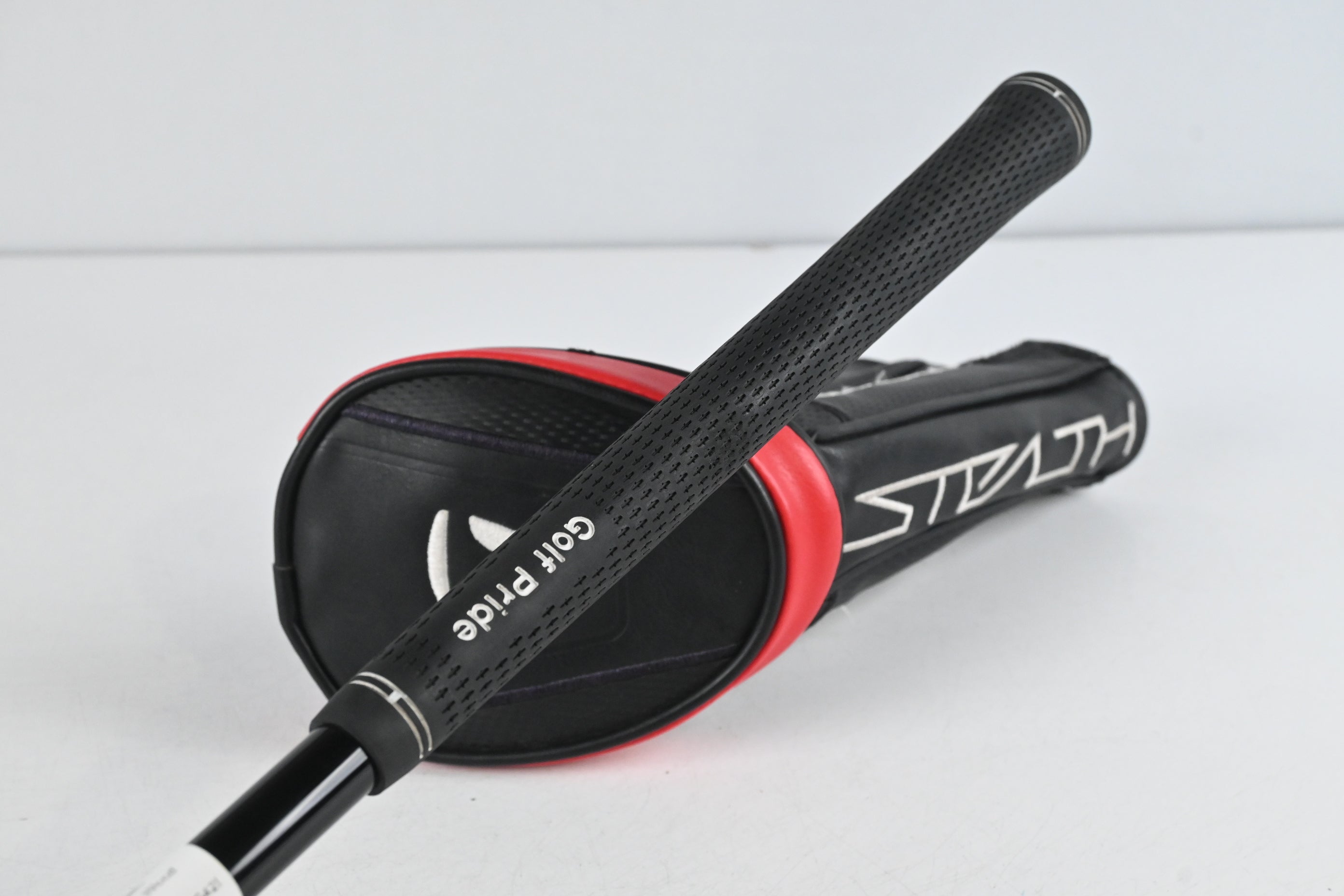 Taylormade Stealth #5 Wood / 18 Degree / Stiff Flex Fujikura Ventus Red 5 Shaft