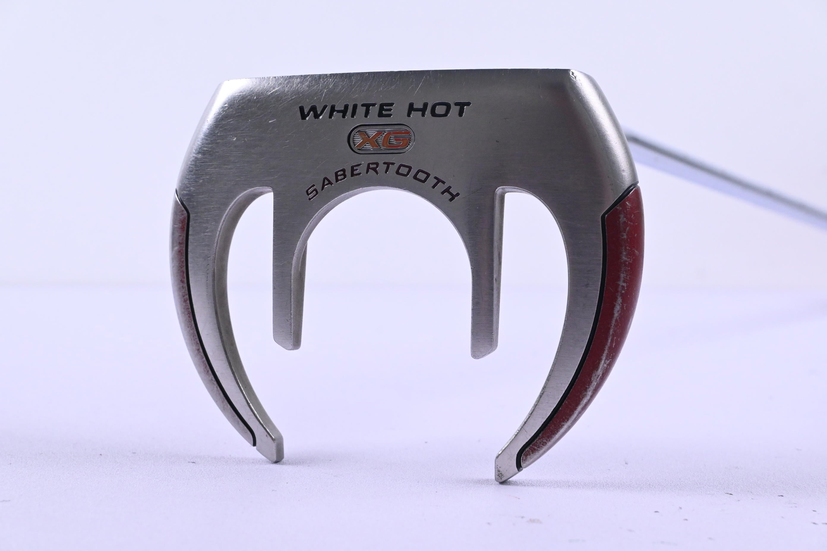 Odyssey White Hot XG Sabertooth Putter / 33.5 Inch