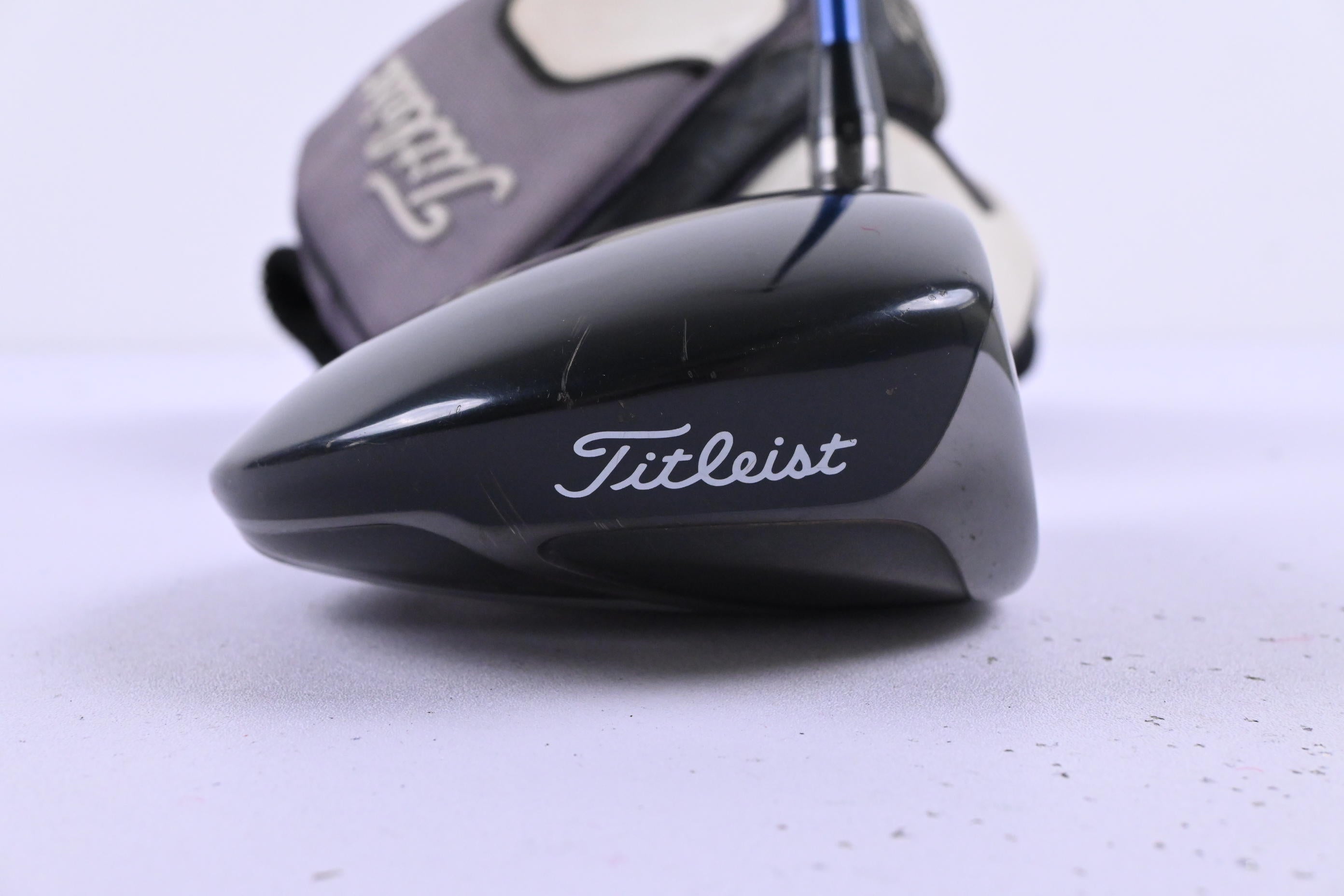 Titleist 910 D2 Driver / 9.5 Degree / Stiff Flex Project X-7C3 73 Shaft