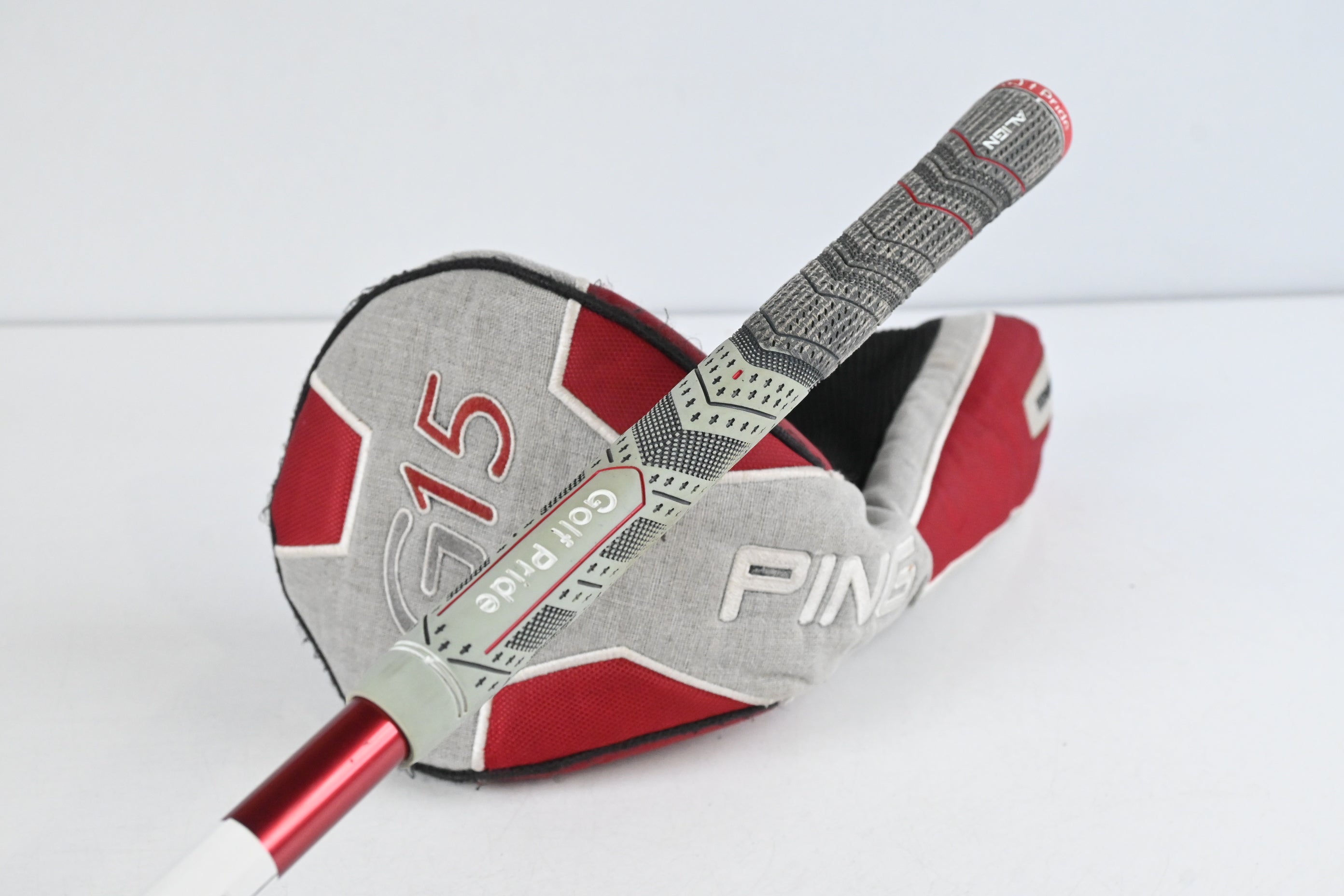 Ping G15 Driver / 10.5 Degree / Regular Flex Aldila Serrano 60 Shaft