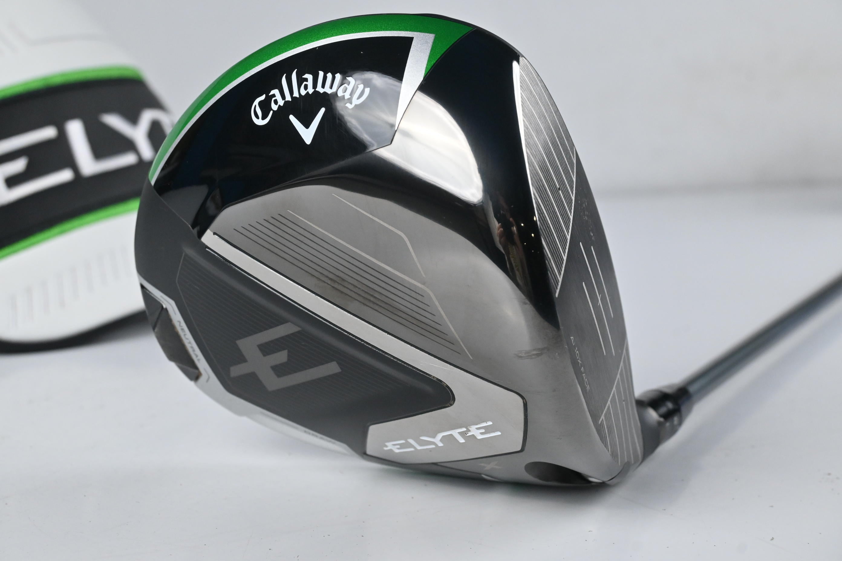 Callaway Elyte X Driver / 10.5 Degree / Regular Flex Denali Charcoal 50 Shaft