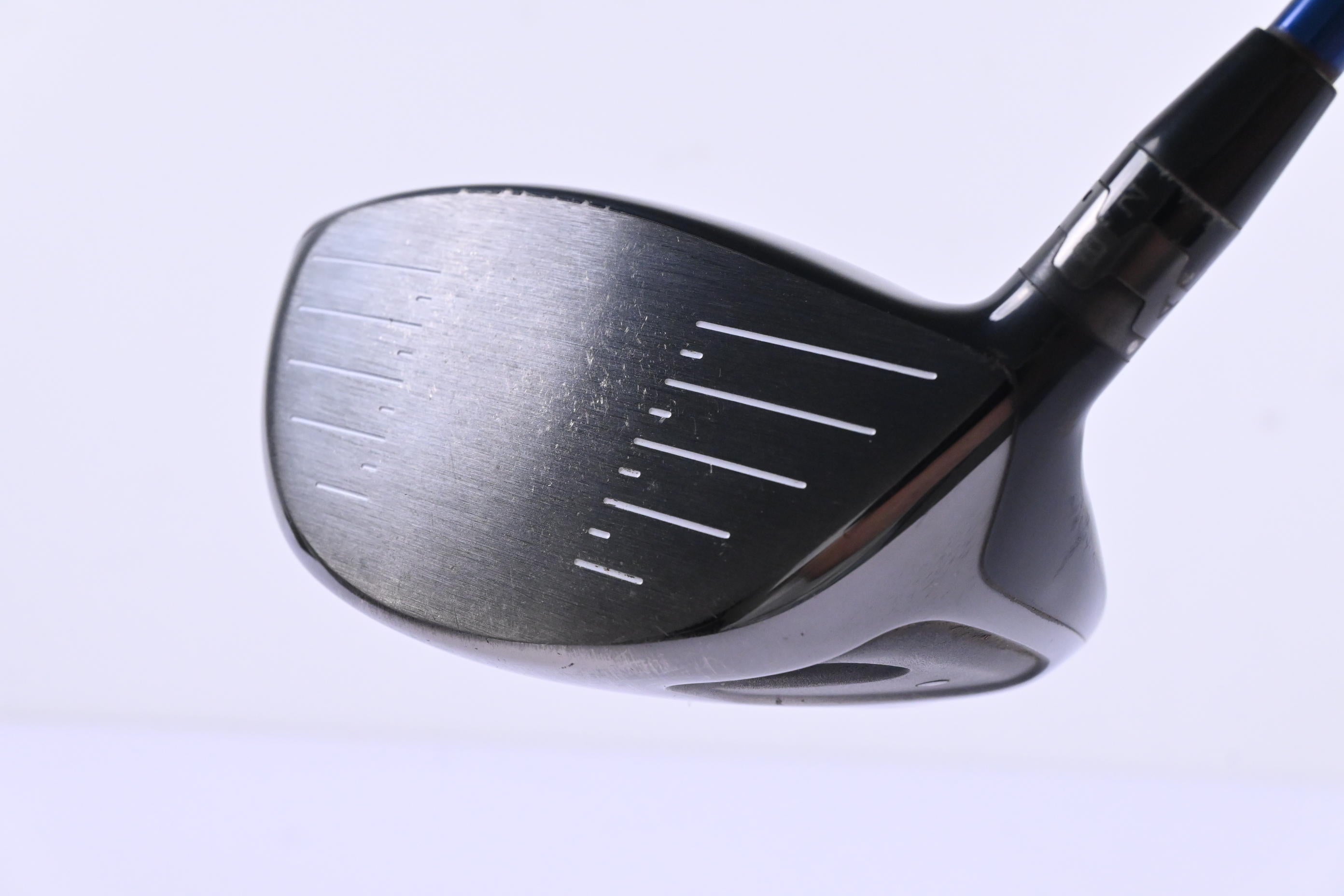 Titleist 910 D2 Driver / 9.5 Degree / Stiff Flex Project X-7C3 73 Shaft