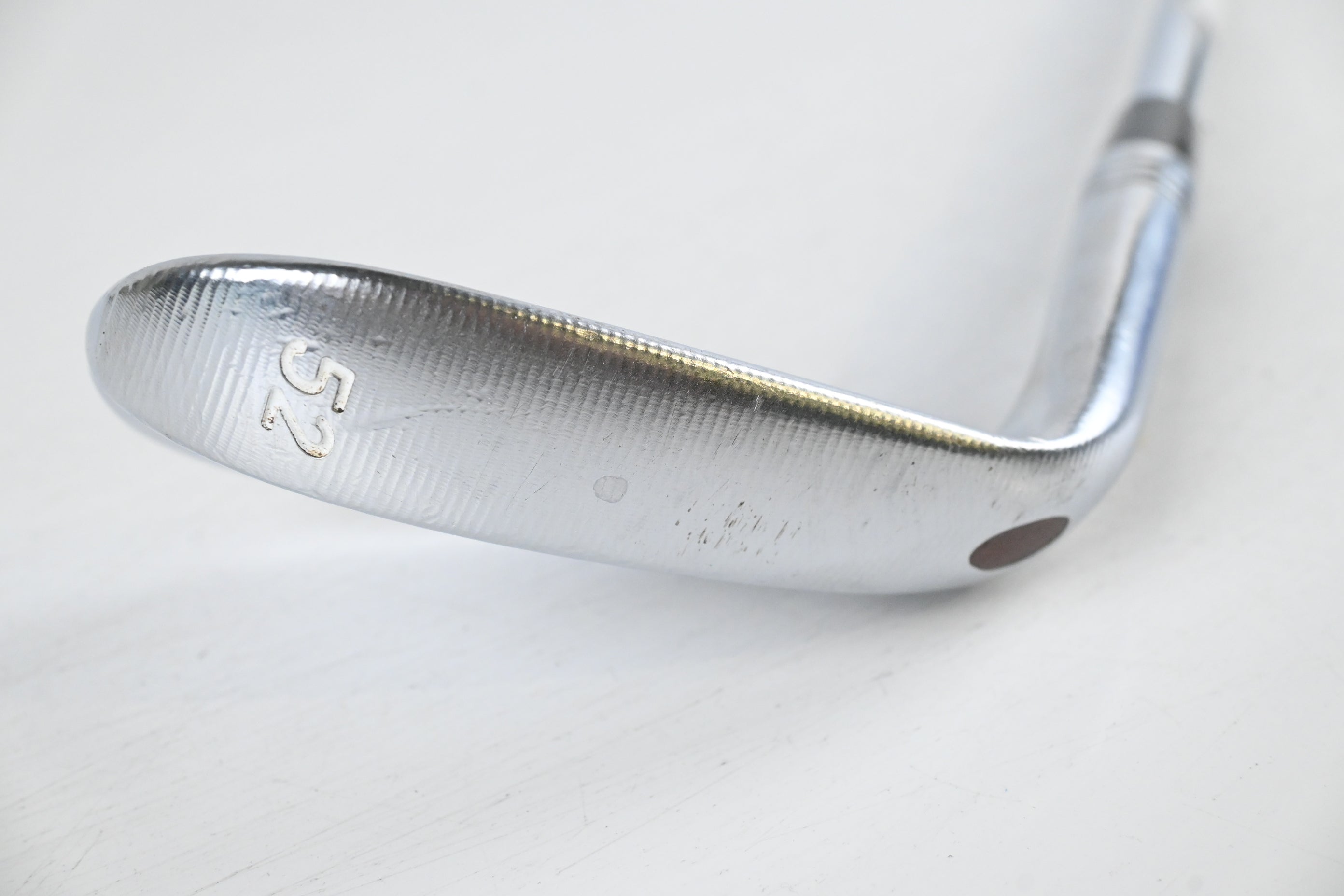Taylormade Milled Grind Gap Wedge / 52 Degree / Wedge Flex Dynamic Gold