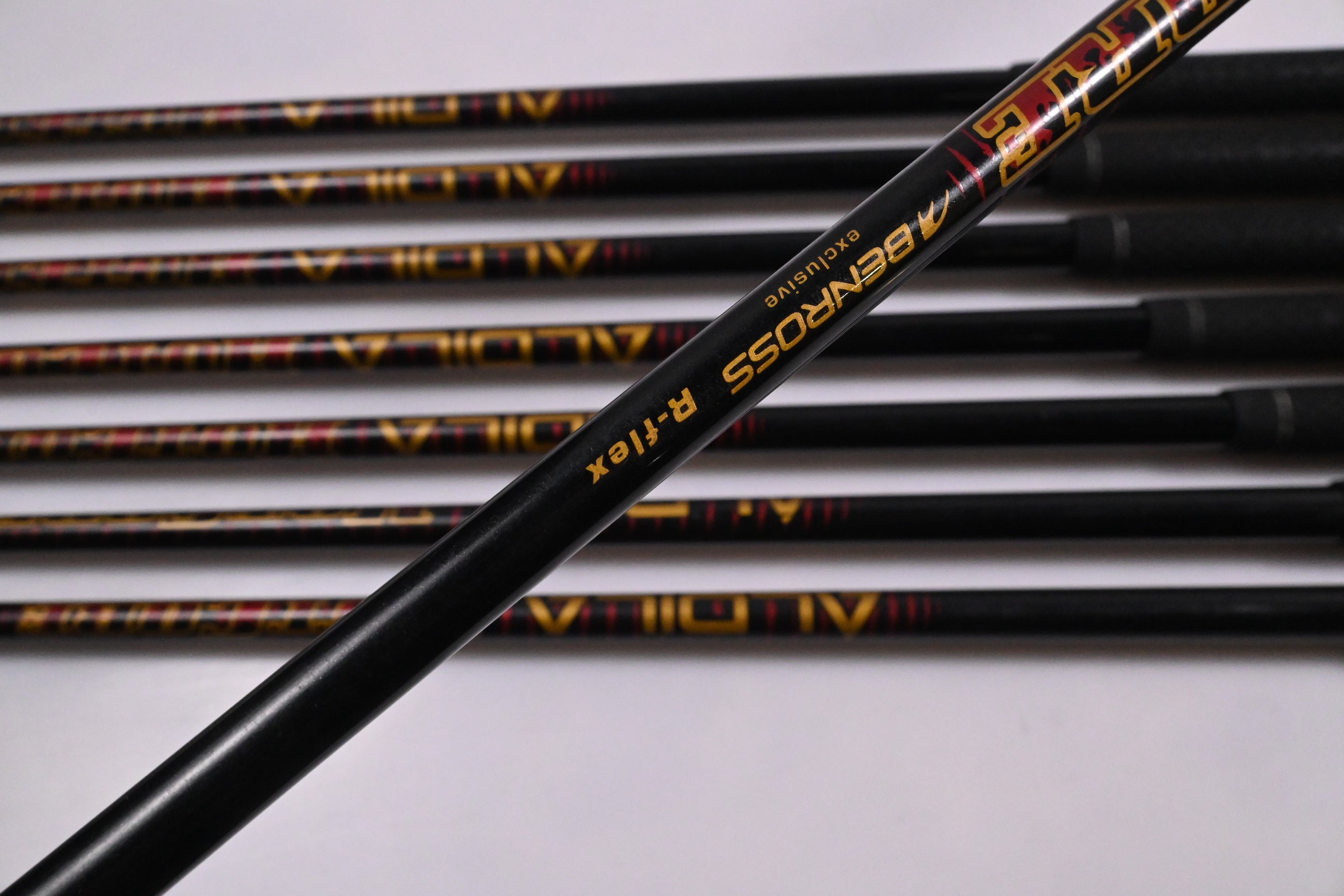 Benross Hot Speed 2 Irons / 4-PW+SW / Regular Flex Aldila Voodoo Shafts