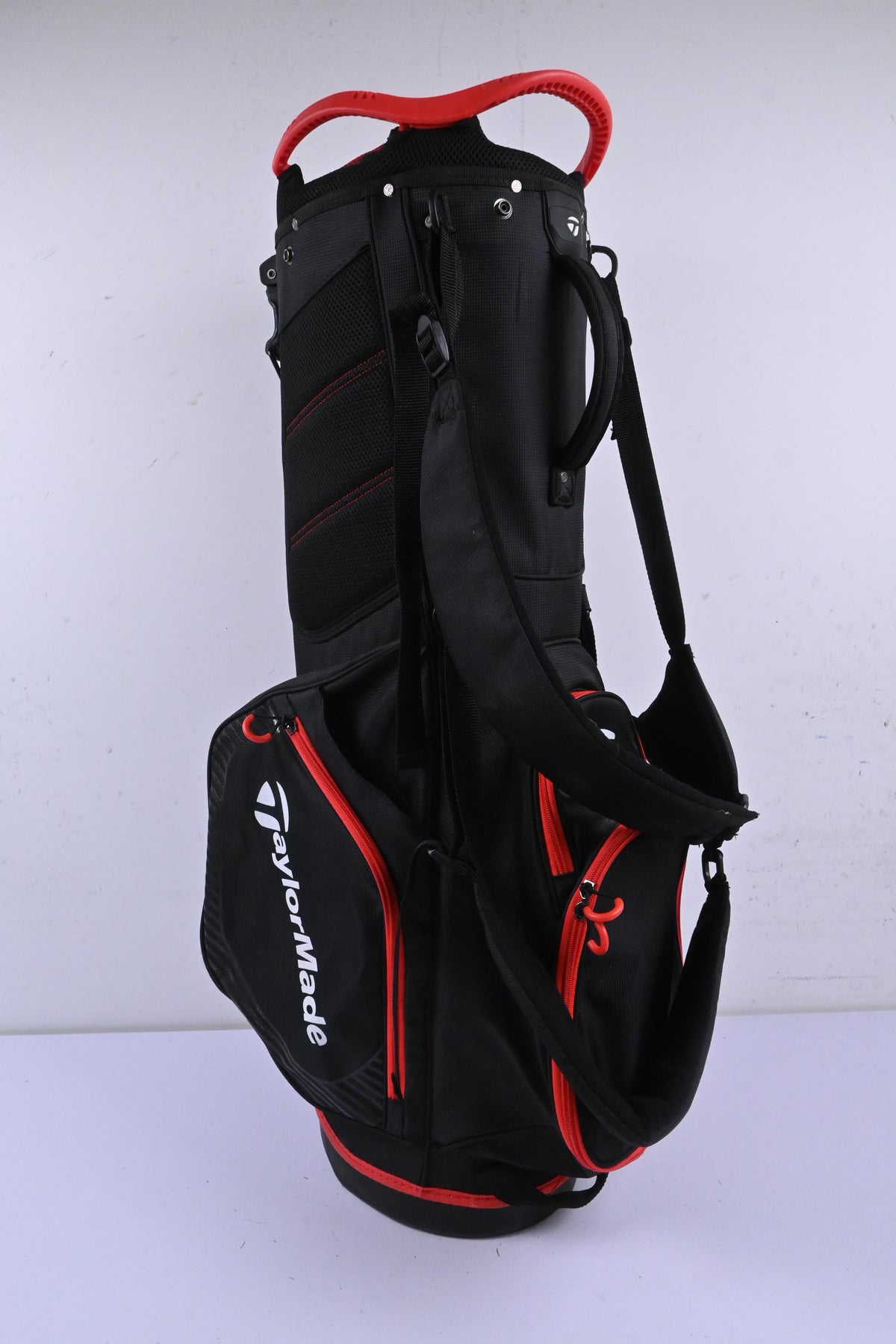 Taylormade Stand Bag / 8-Way Divider / Black & Red