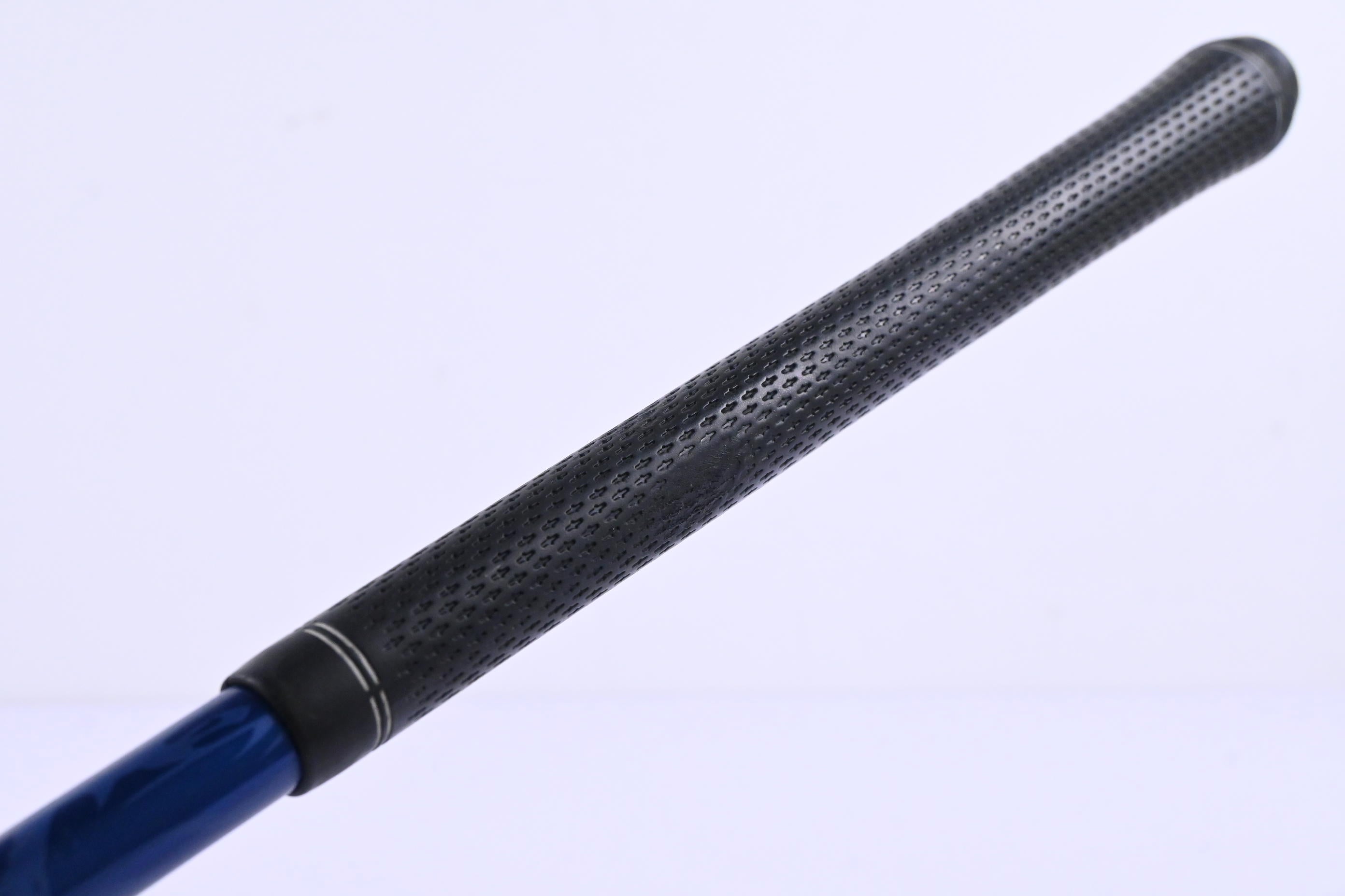 Titleist 910 D2 Driver / 9.5 Degree / Stiff Flex Project X-7C3 73 Shaft