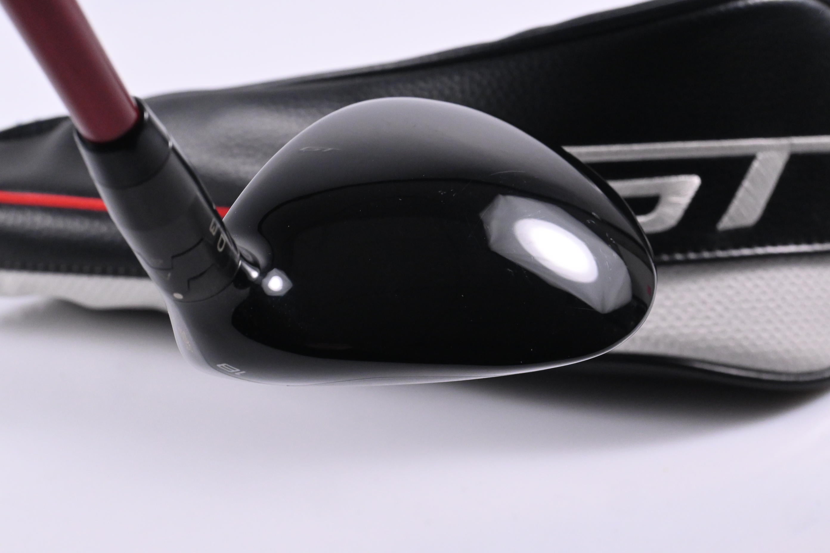 Titleist GT2 #5 Wood / 18 Degree / Regular Flex Project X Denali Red 60 Shaft