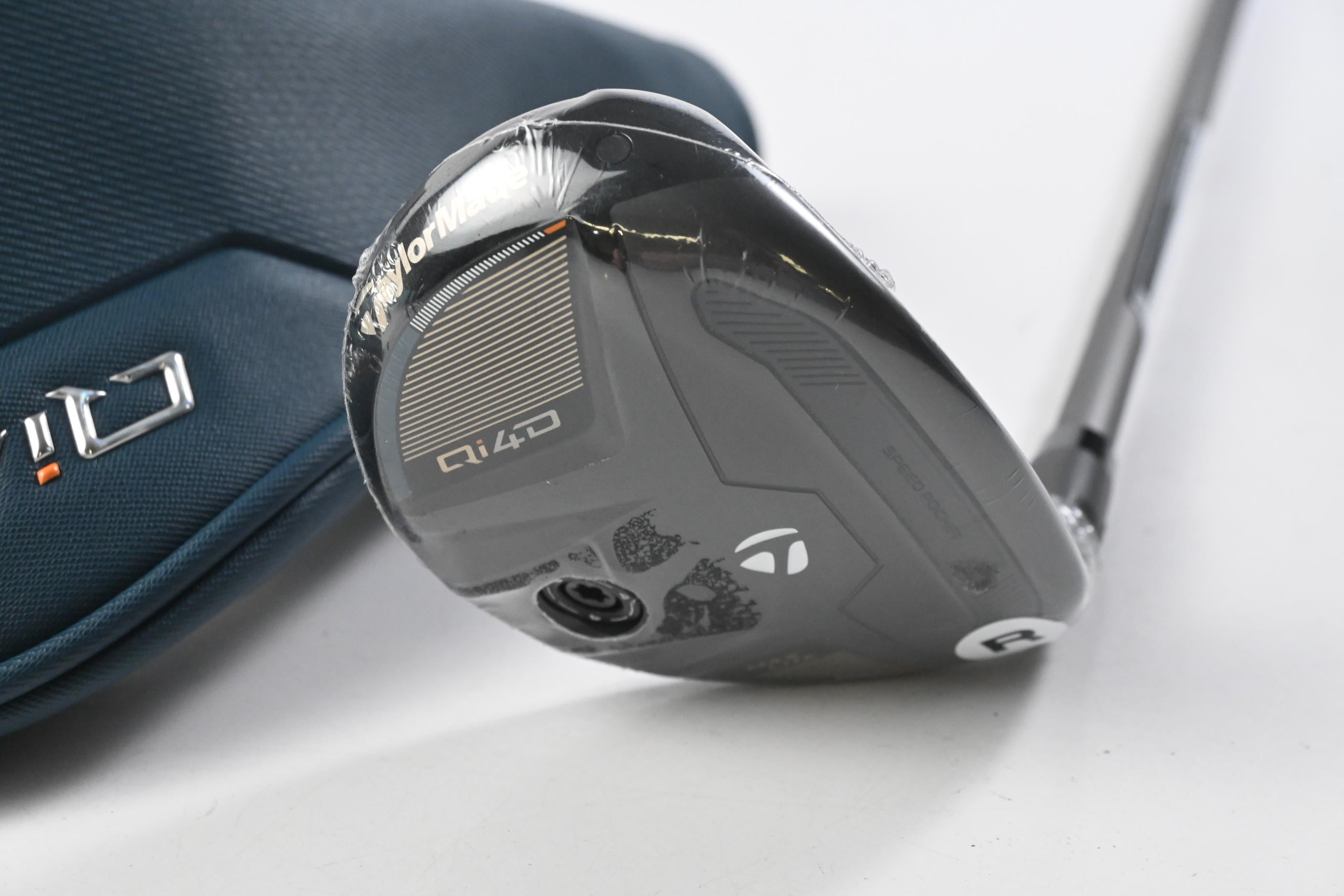 Taylormade Qi4D Max Lite #5 Hybrid / 26 Degree / Regular Flex Reax 45 Shaft