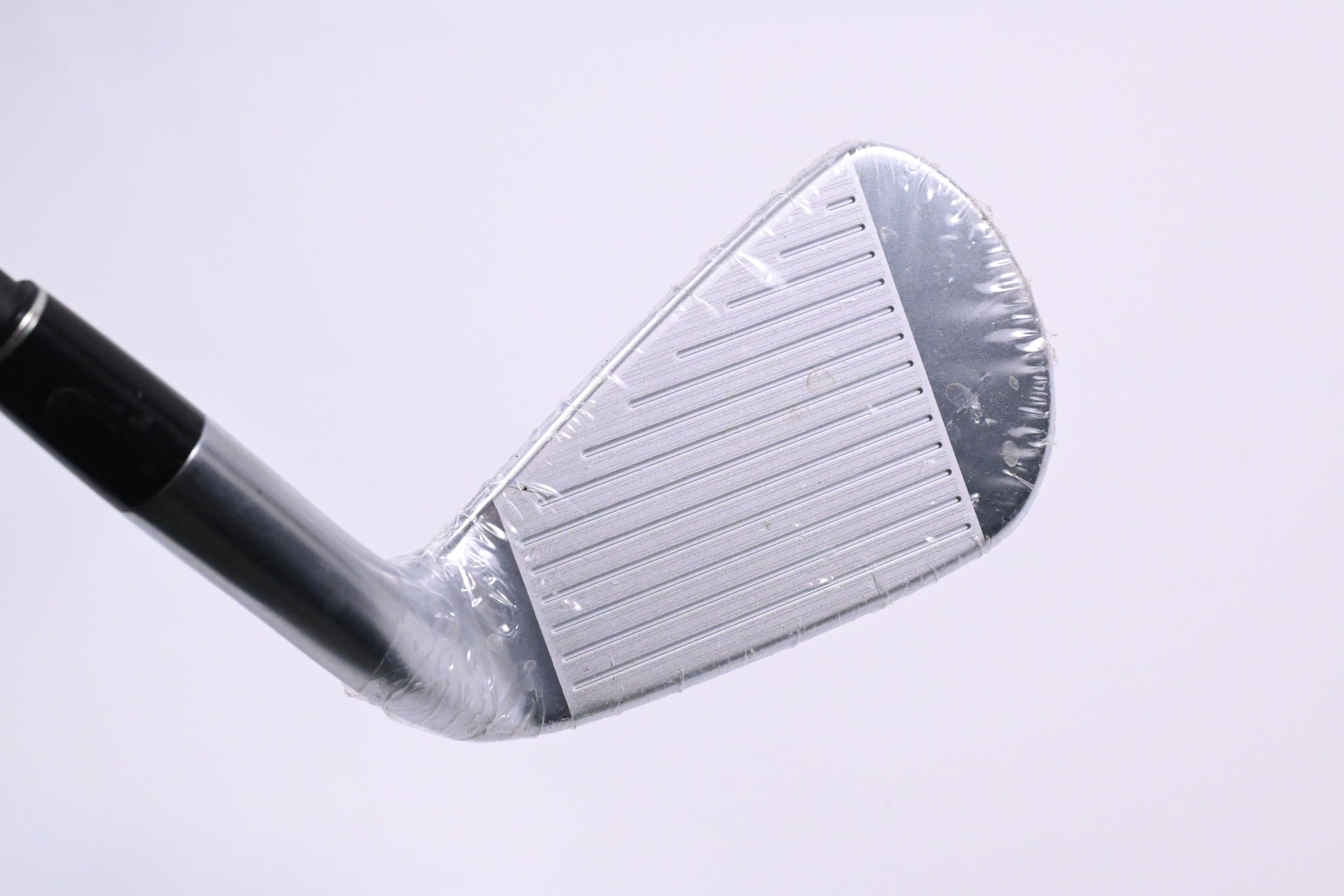 Left Hand Srixon ZXiU Utility #4 Iron / 23 Degree / Regular Flex MMT 80 Shaft