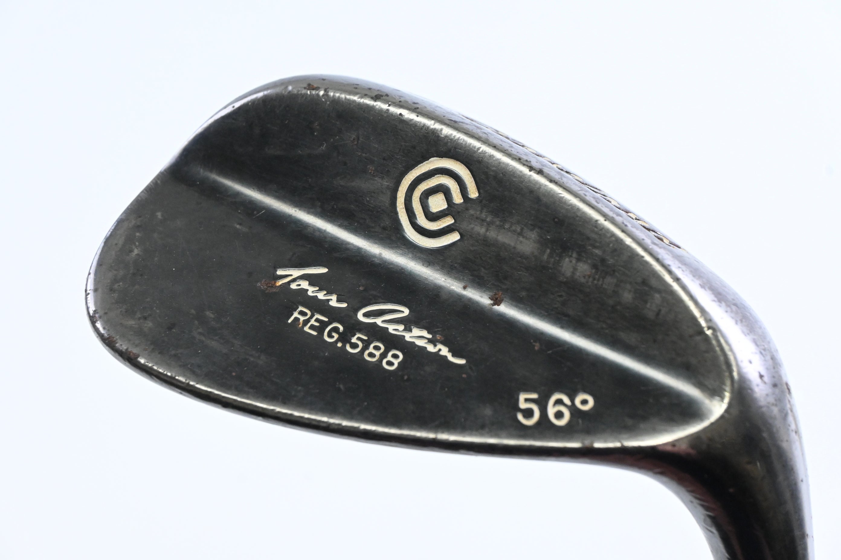 Cleveland Reg 588 RTG Sand Wedge / 56 Degree / Wedge Flex Dynamic Gold Shaft