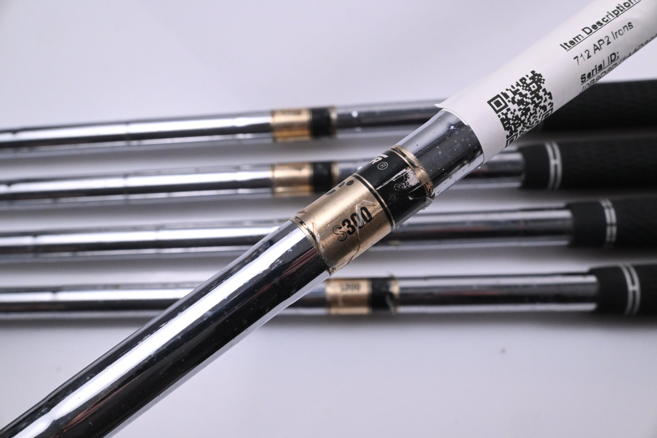 Titleist 712 AP2 Irons / 6-PW / Stiff Flex Dynamic Gold S300 Shafts