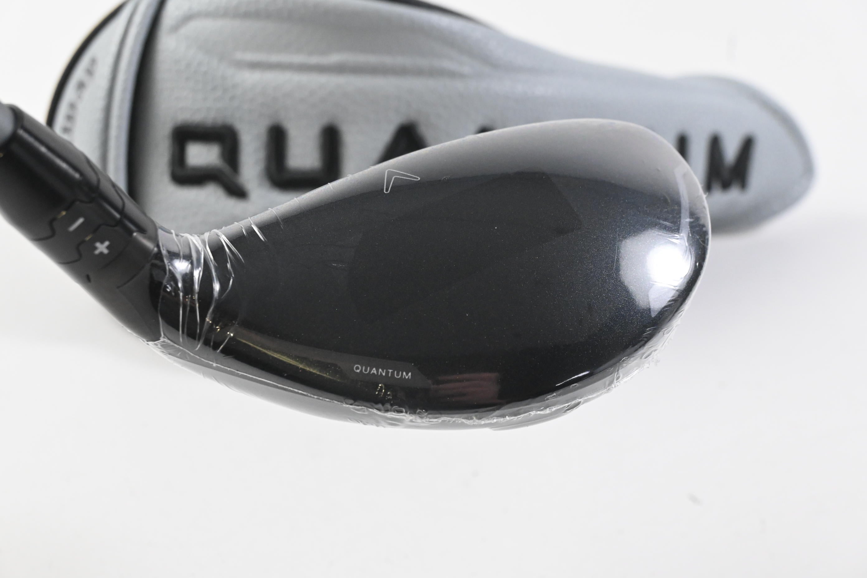 Callaway Quantum Max #5 Hybrid / 24 Degree / Regular Flex Denali Frost Silver 60