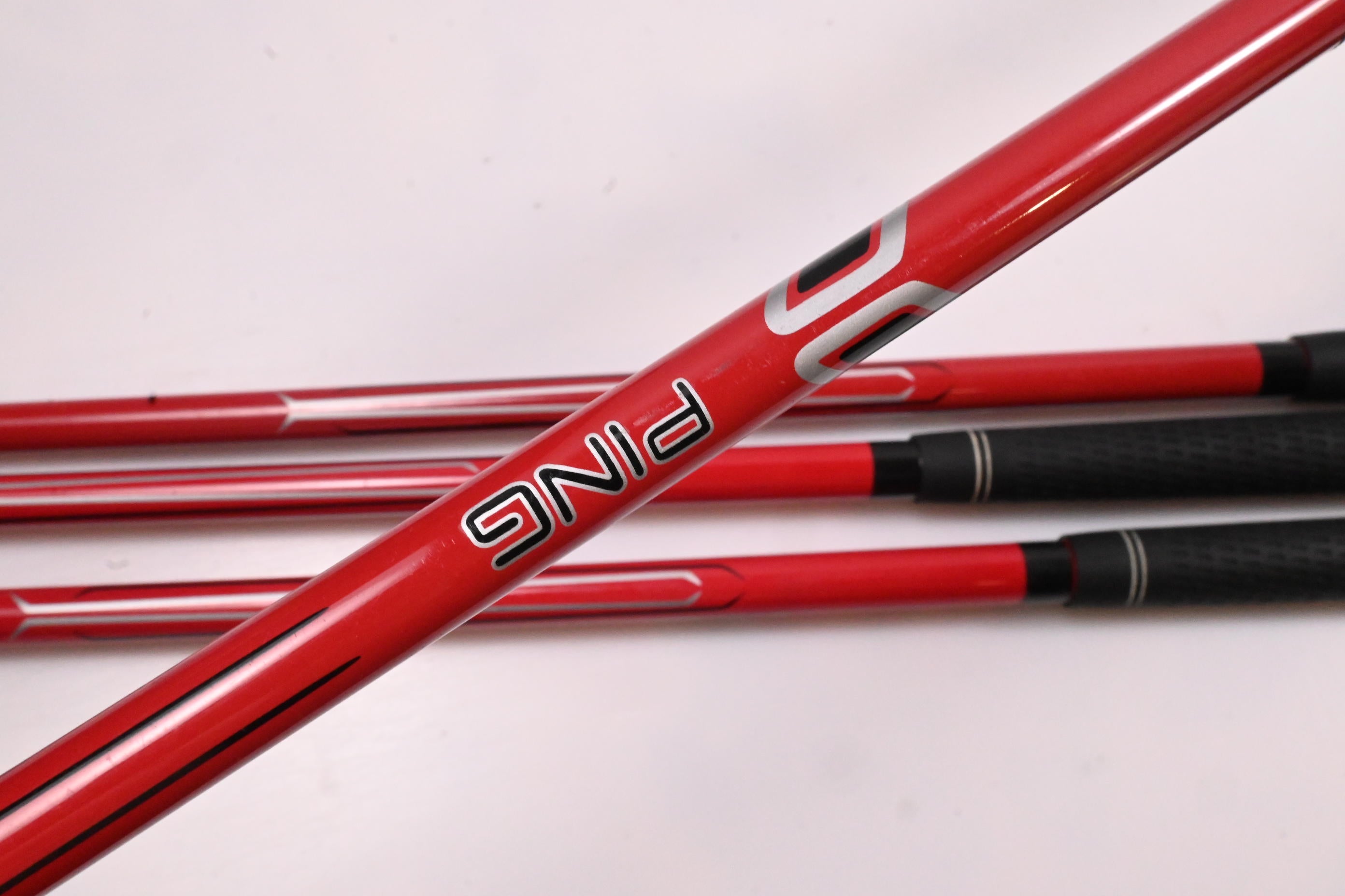 Junior Ping Moxie Package Set / Woods, Irons, Bag