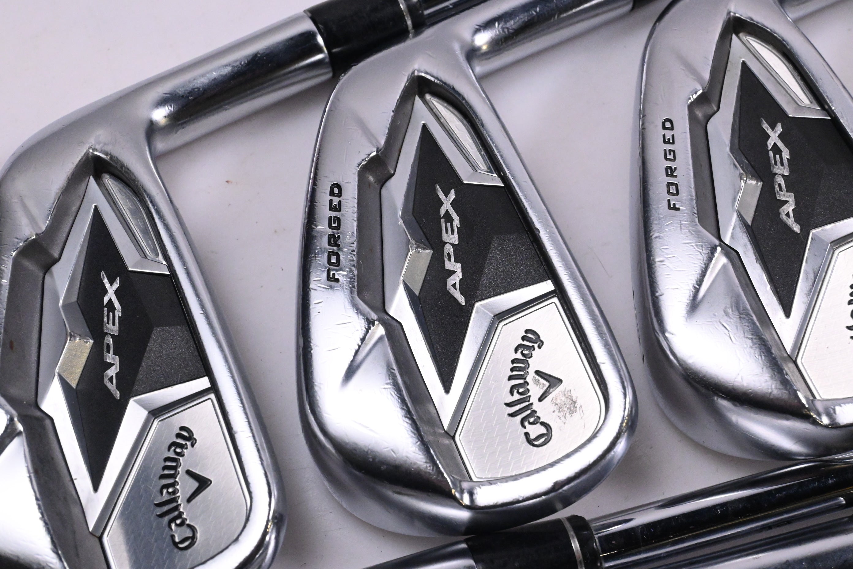 Callaway Apex 19 Irons / 4-PW+GW / Stiff Flex Elevate Tour Shafts