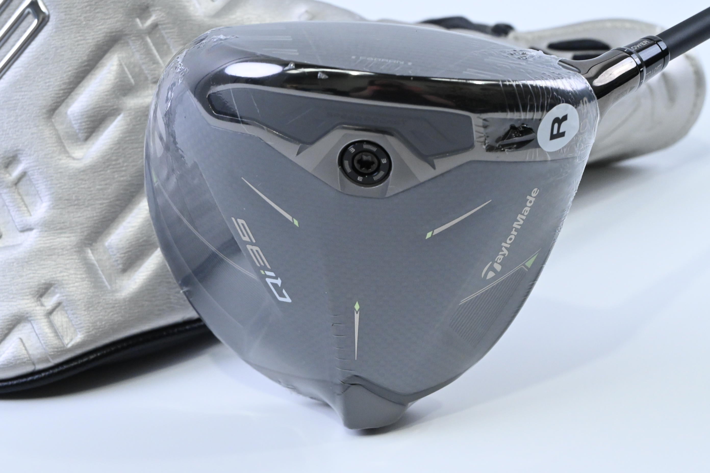 Taylormade Qi35 Driver / 10.5 Degree / Senior Flex Vanquish 4 Shaft