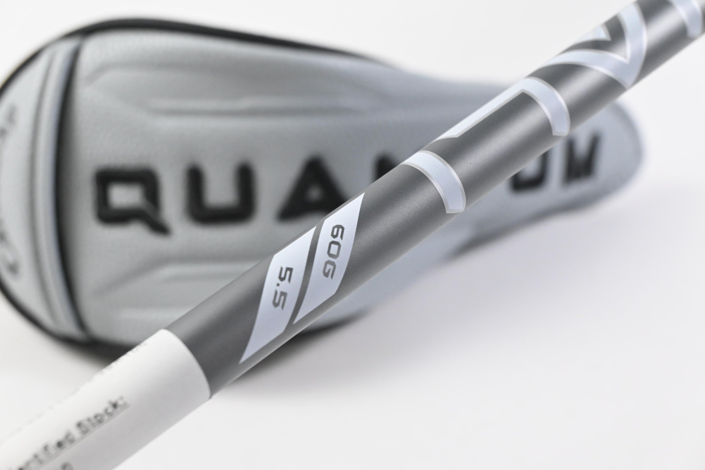 Callaway Quantum Max #5 Hybrid / 24 Degree / Regular Flex Denali Frost Silver 60