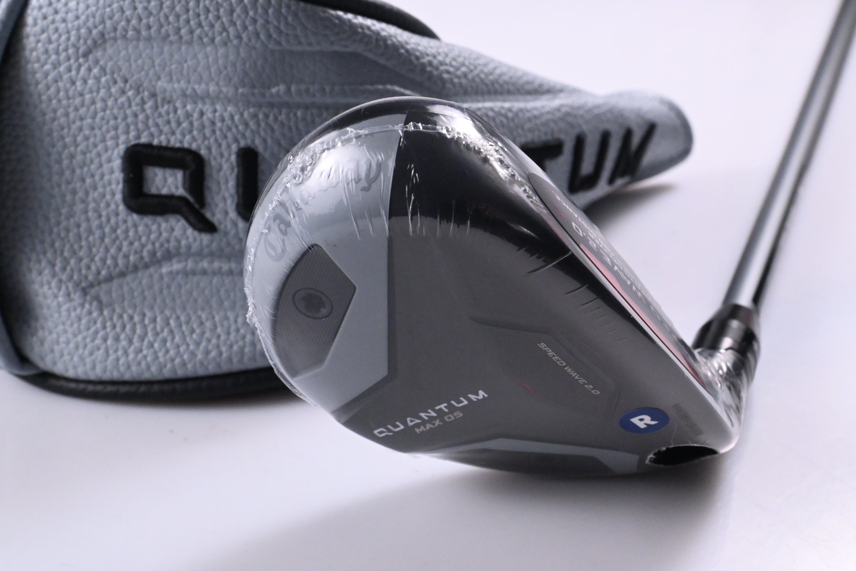 Callaway Quantum Max OS #4 Hybrid / 20 Degree / Regular Flex Denali Frost Silver