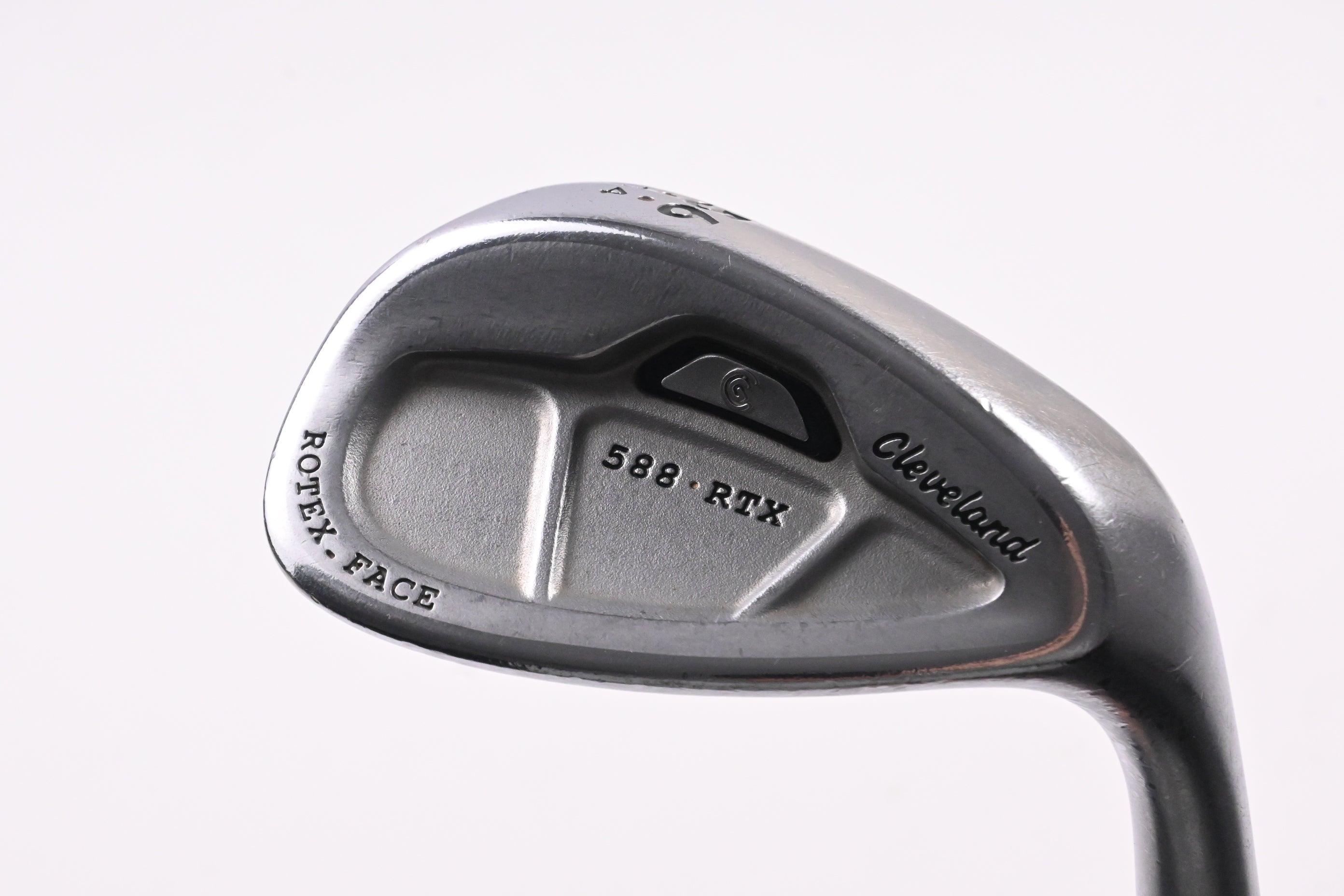 Cleveland 588 RTX Sand Wedge / 56 Degree / Wedge Flex Dynamic Gold Shaft