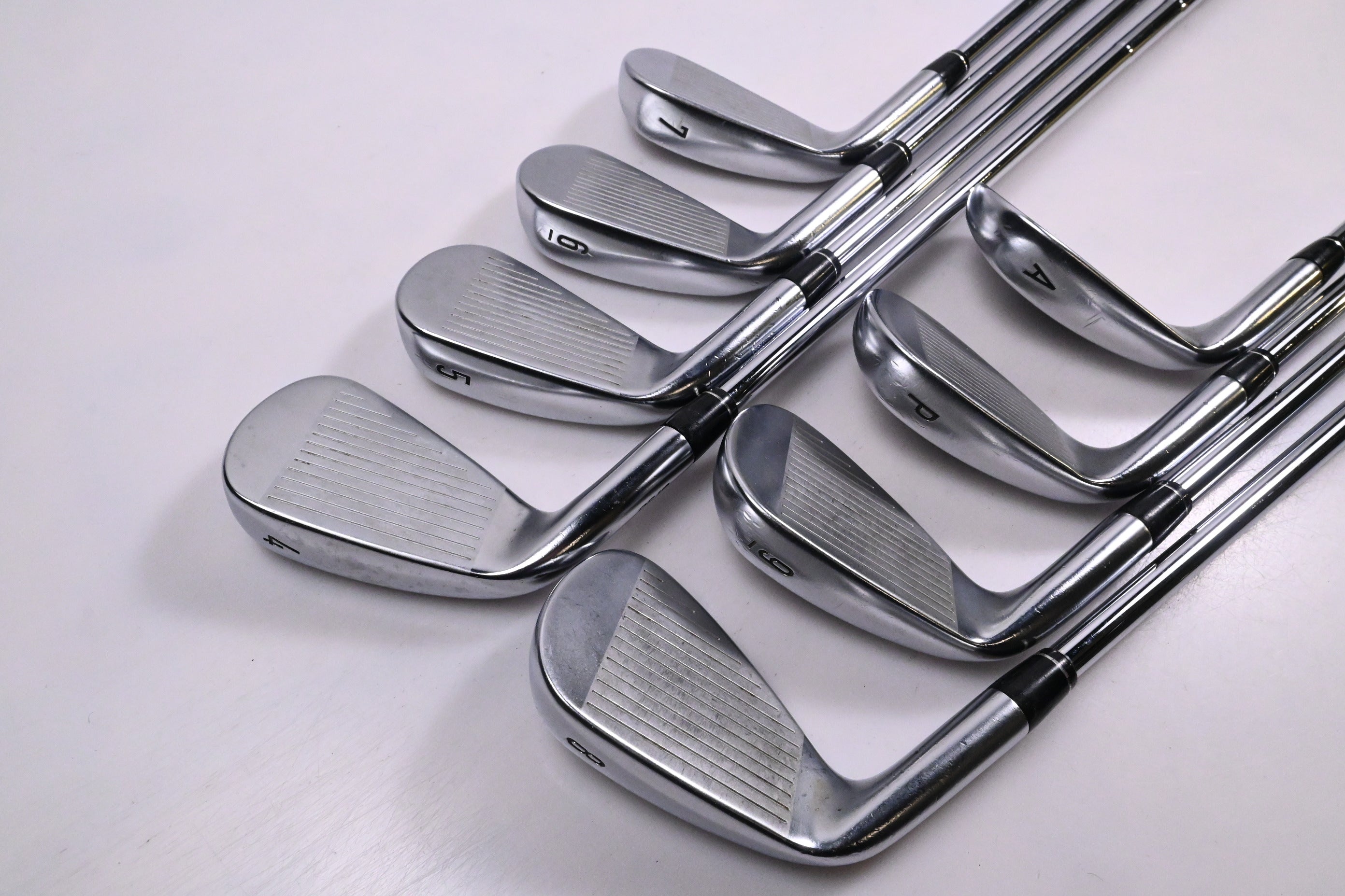 Callaway Apex 19 Irons / 4-PW+GW / Stiff Flex Elevate Tour Shafts