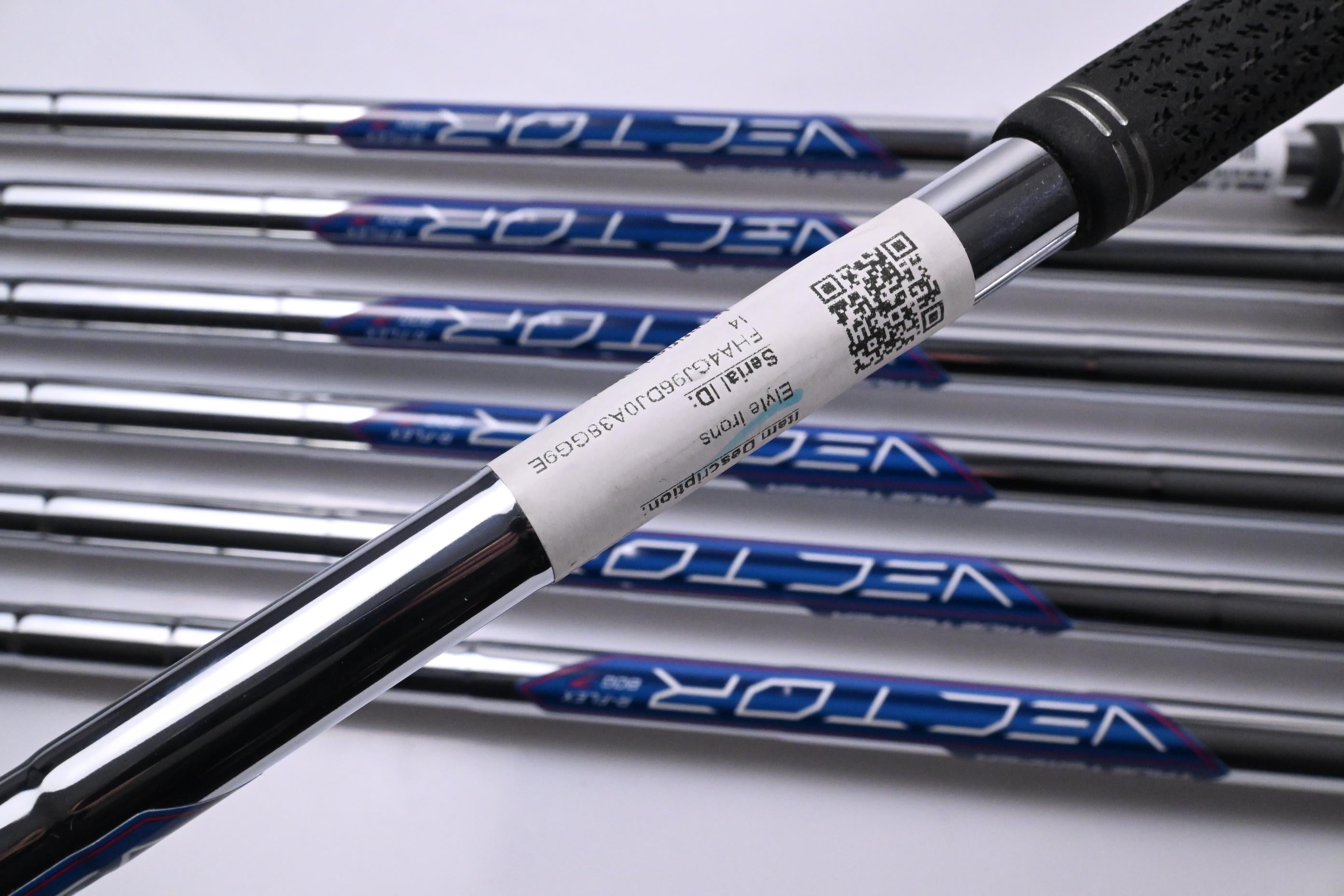 Callaway Elyte Irons / 5-PW+GW / Regular Flex Vector 80 Shafts