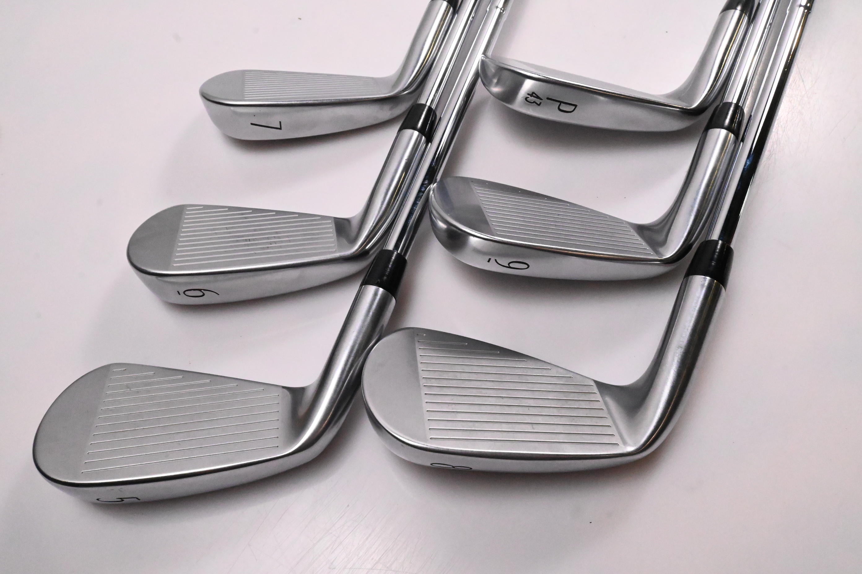 Titleist T250 2025 Irons / 6-PW / Stiff Flex True Temper AMT Silver Shafts