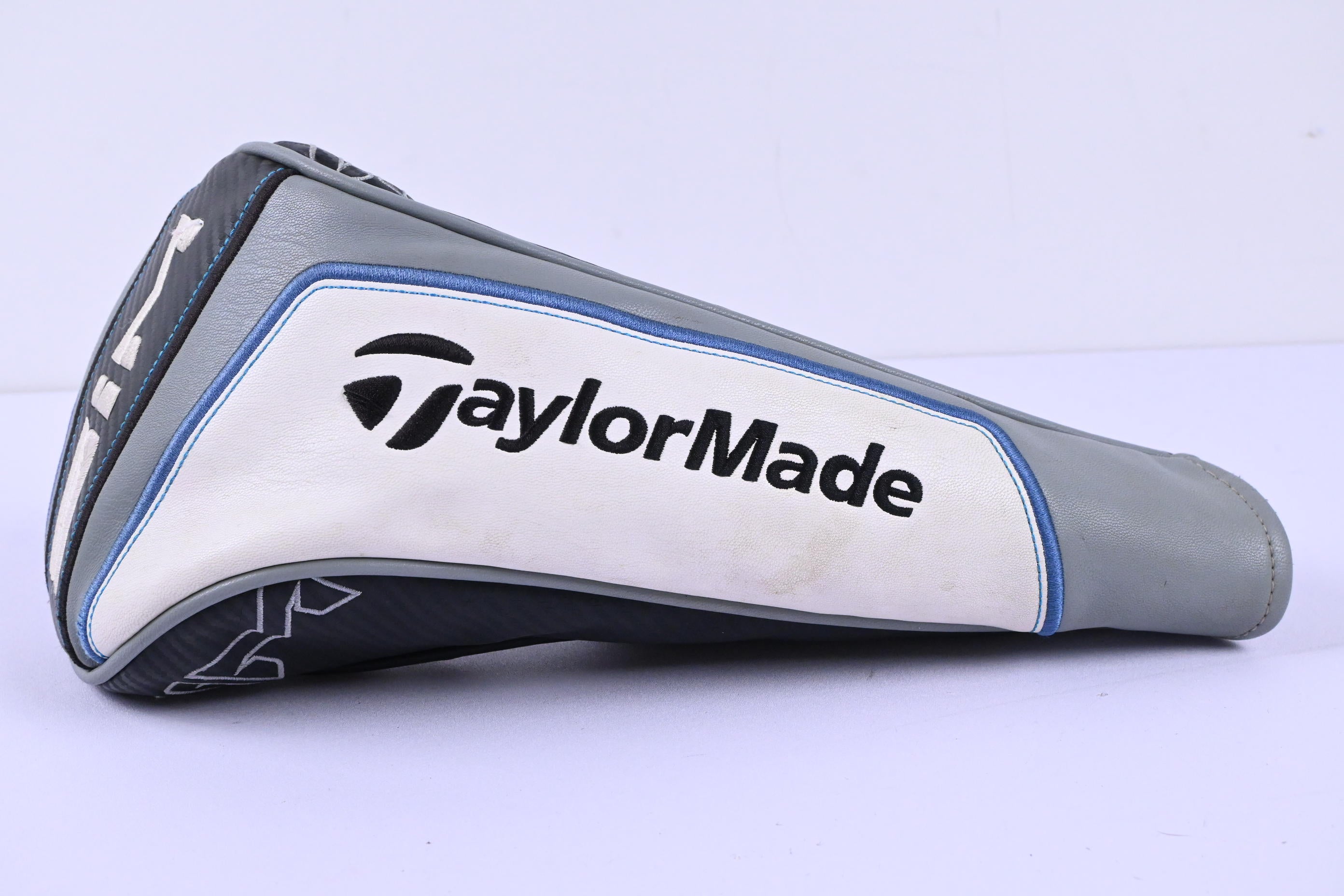 Taylormade SIM Max Driver / 10.5 Degree / Regular Flex Ventus Blue 6 Shaft