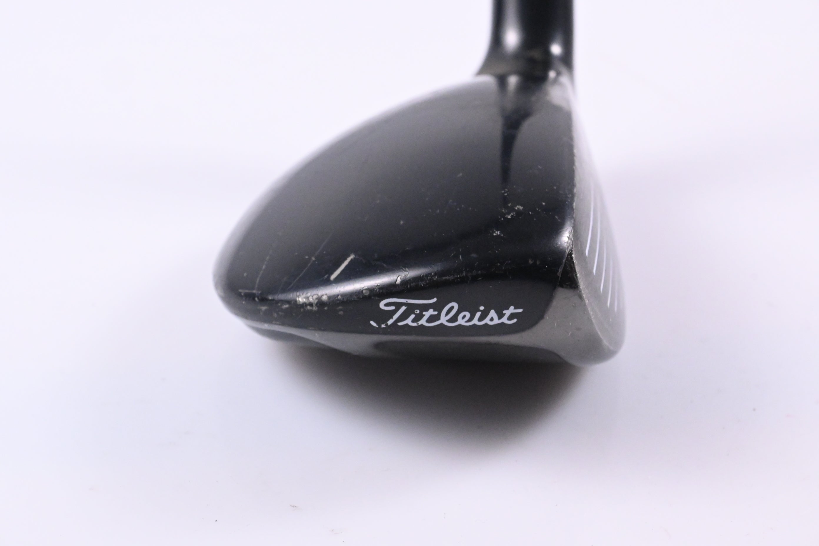 Titleist 910H #2 Hybrid / 17 Degree / Stiff Flex Diamana 'ahina Black 90 Shaft