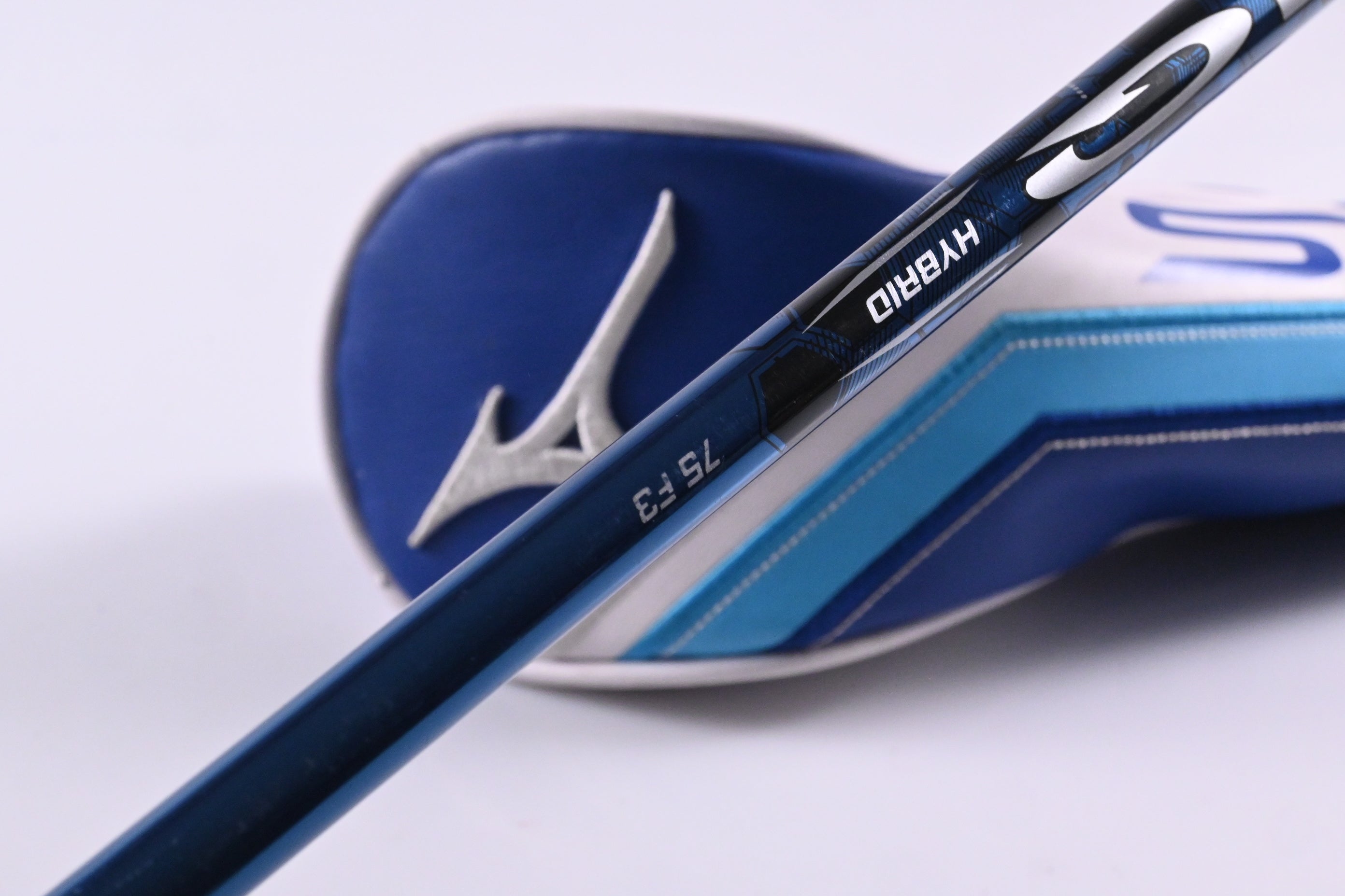 Mizuno ST-Z 230 #4 Hybrid / 22 Degree / Regular Flex UST LinQ 75 Shaft