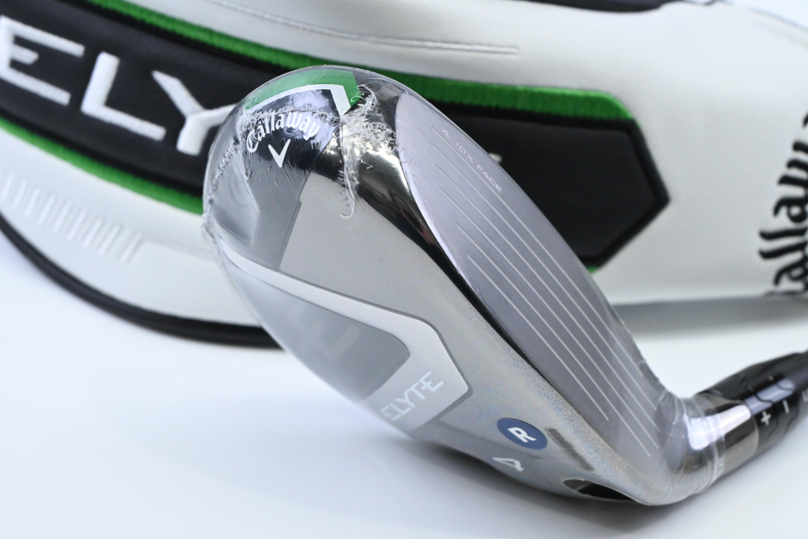 Callaway Elyte #4 Hybrid / 22 Degree / Regular Flex Denali Charcoal 60 Shaft