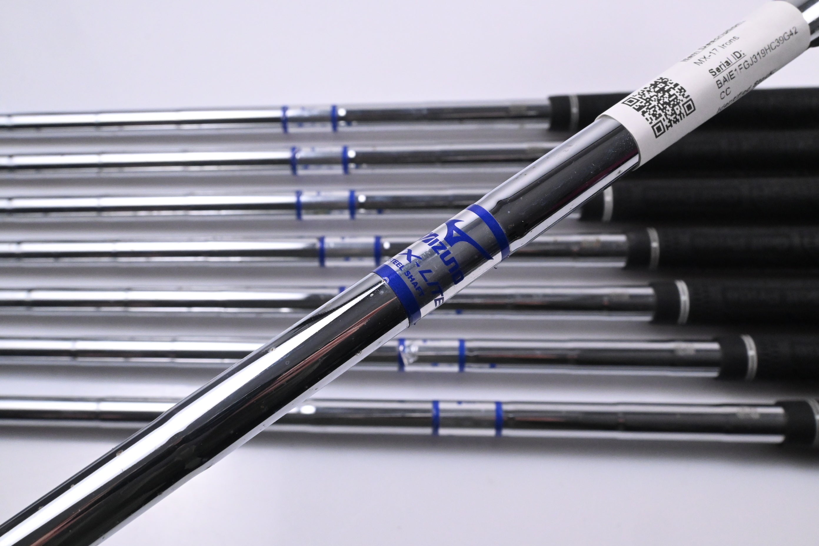 Mizuno MX-17 Irons / 4-PW+SW / Regular Flex Mizuno MX-Lite Shafts