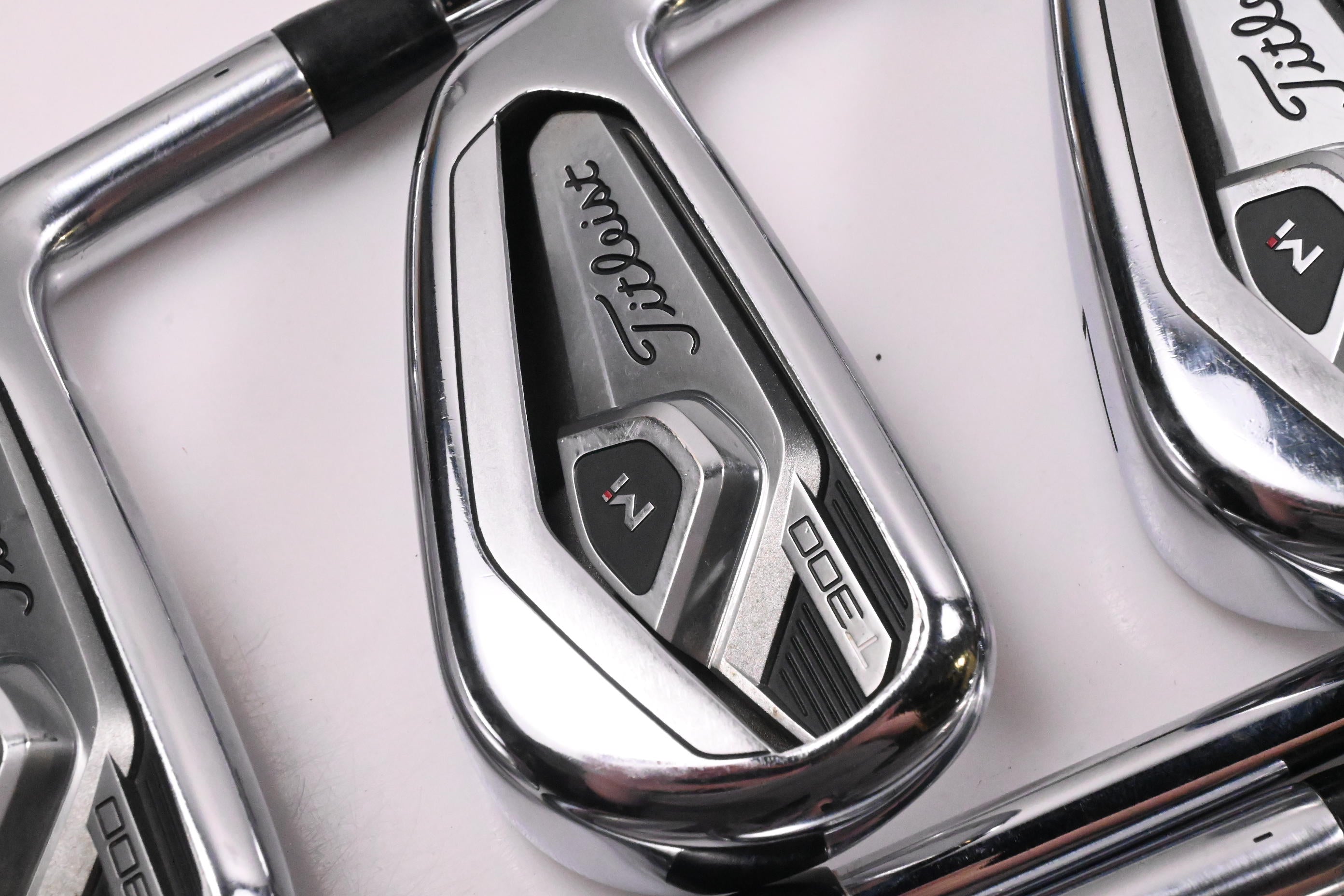 Titleist T300 2021 Irons / 5-PW+GW / Regular Flex True Temper AMT Red R300