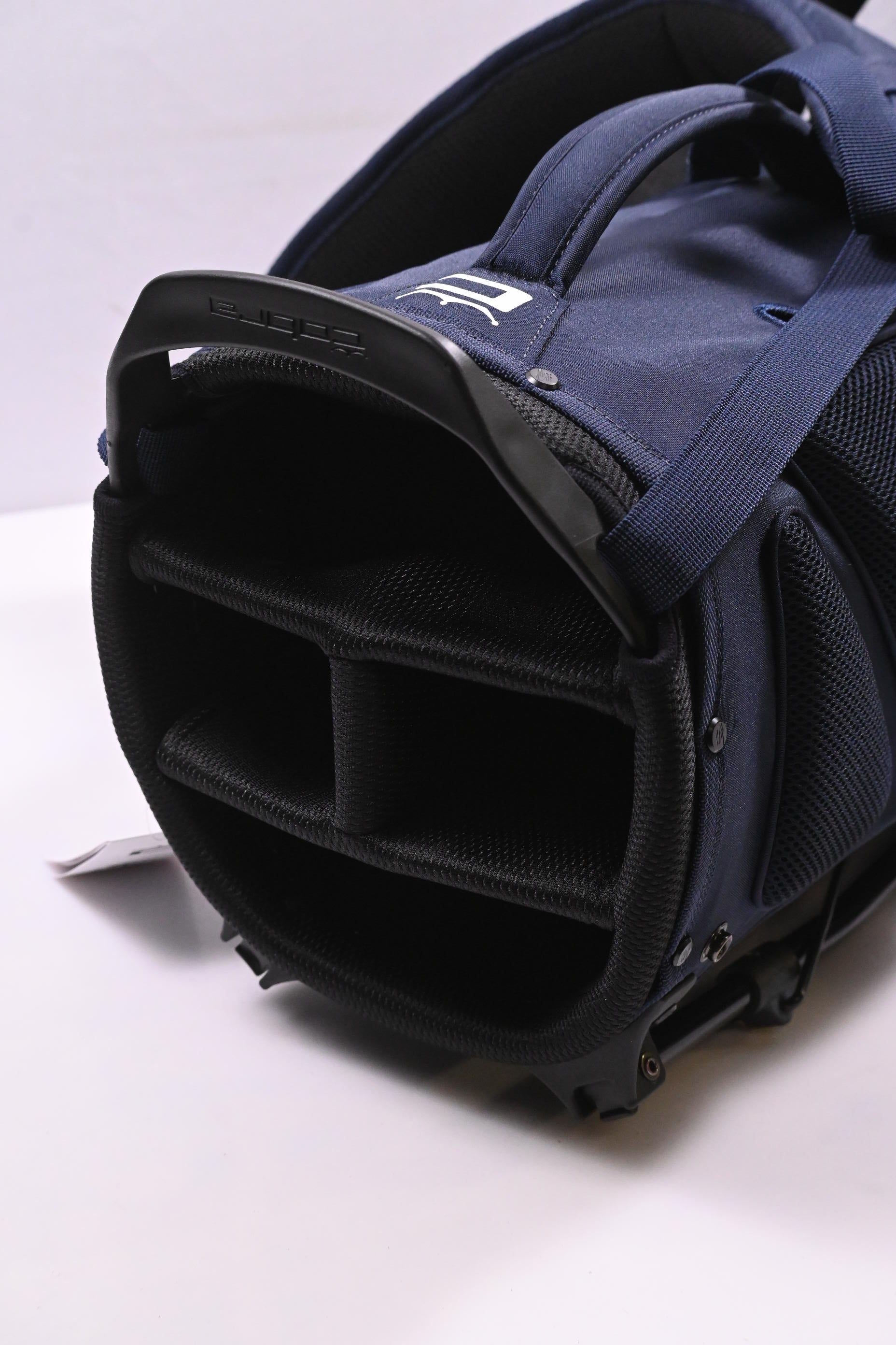 Cobra X BMW Ultralight Pro Stand Bag / 4-Way Divider / Navy