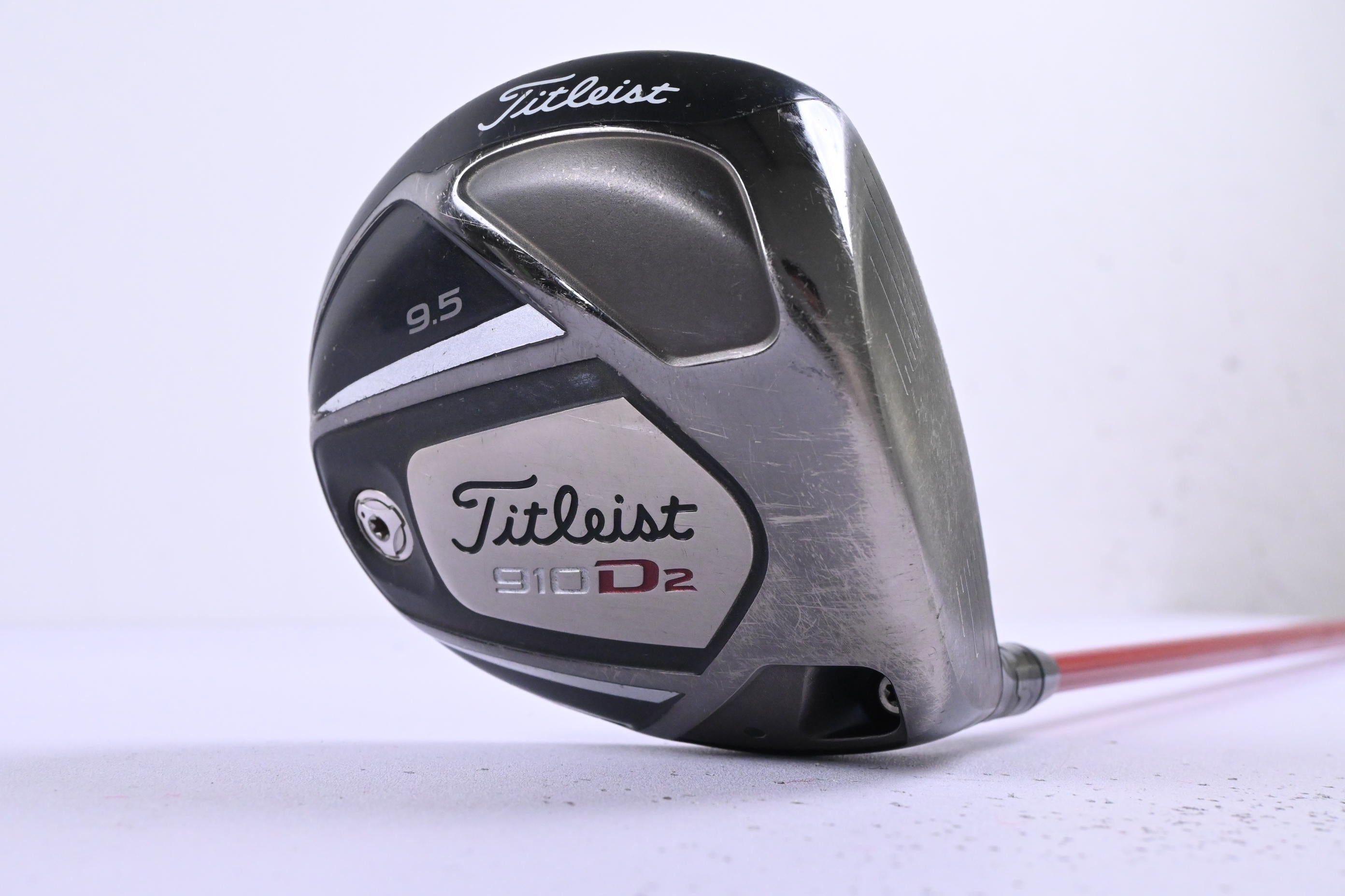 Titleist 910 D2 Driver / 9.5 Degree / Stiff Fujikura Motore F1 75 Shaft