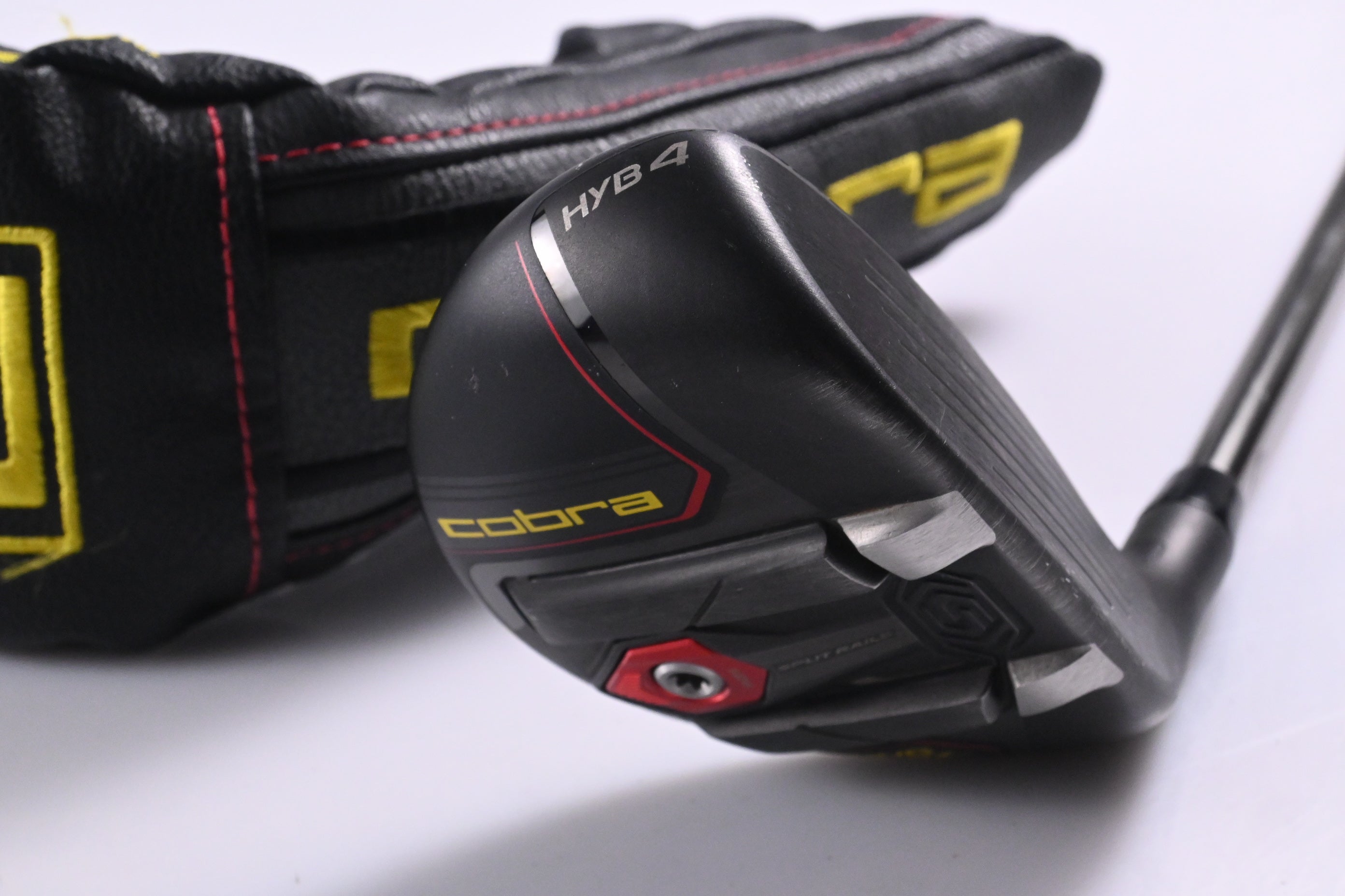 Cobra King #4 Hybrid / 21 Degree / Regular Flex UST Mamiya Recoil ESX 480 Shaft
