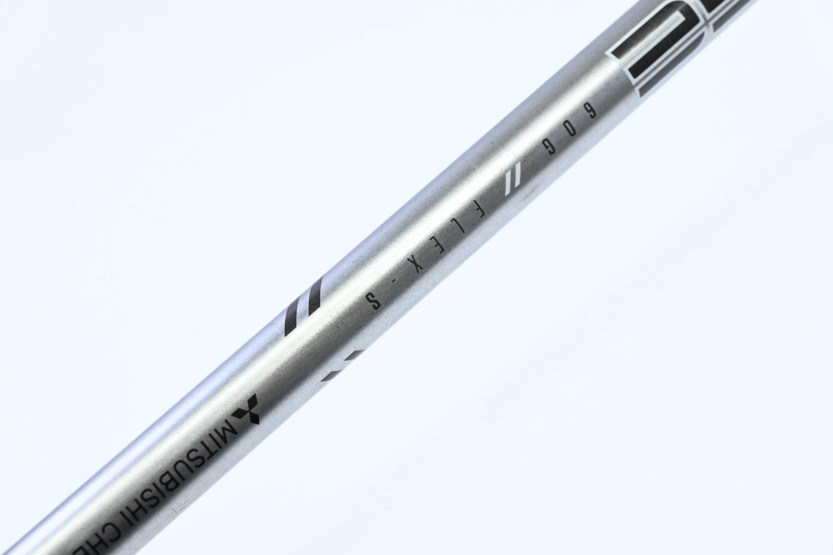 Taylormade SIM2 Max Driver / 10.5 Degree / Stiff Flex Kuro Kage 60 Shaft