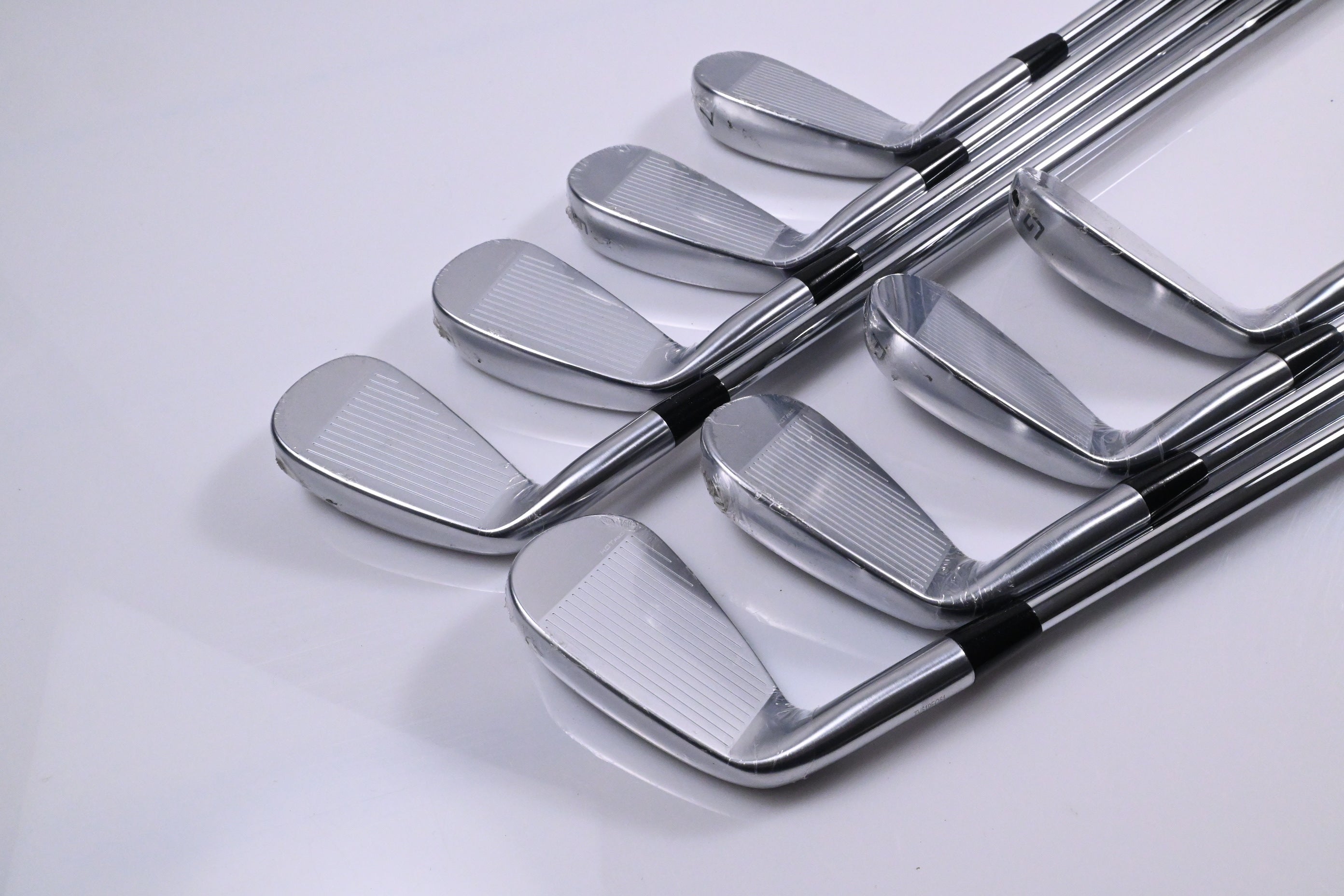 Cobra 2025 King Tec-X Irons / 4-PW+GW / Stiff Flex NS Pro Modus 3 Tour 105